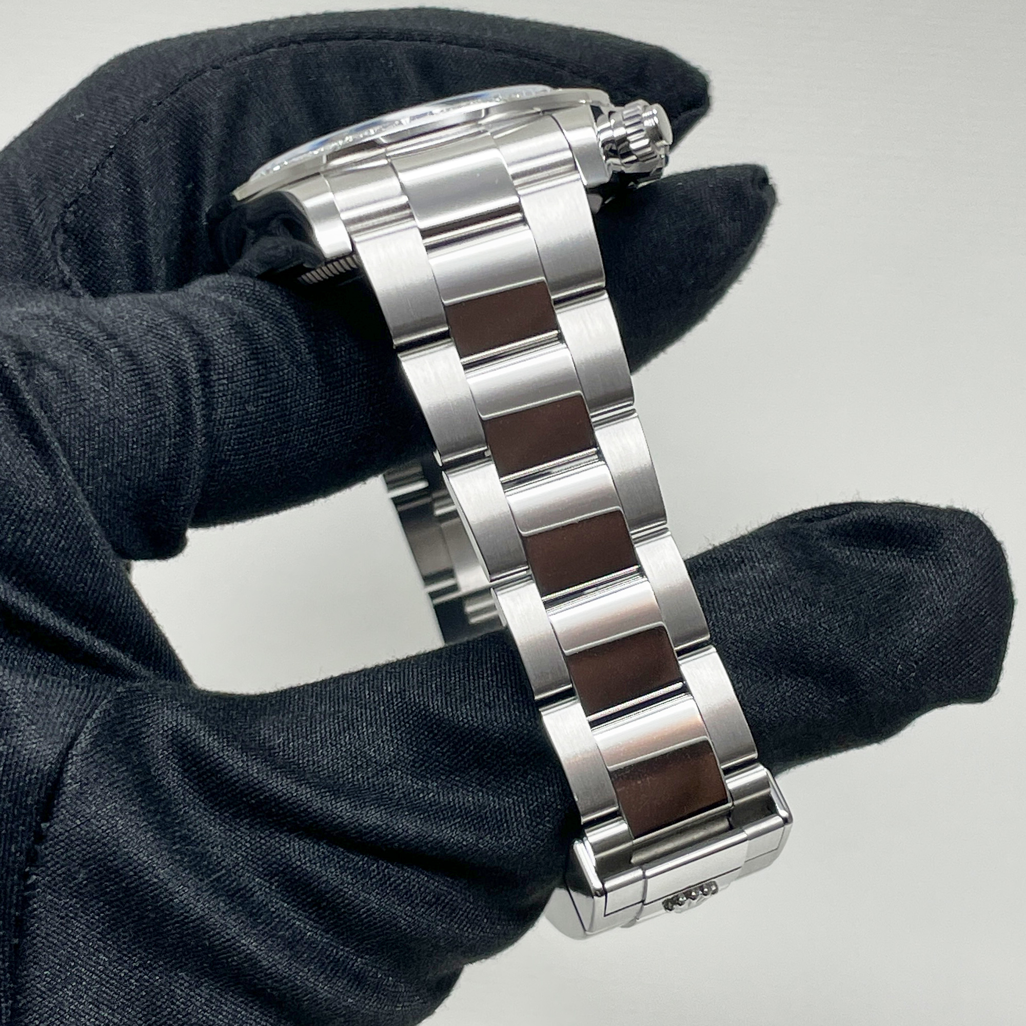 Daytona Platinum Diamond Pave Dial 40mm Product Image 8