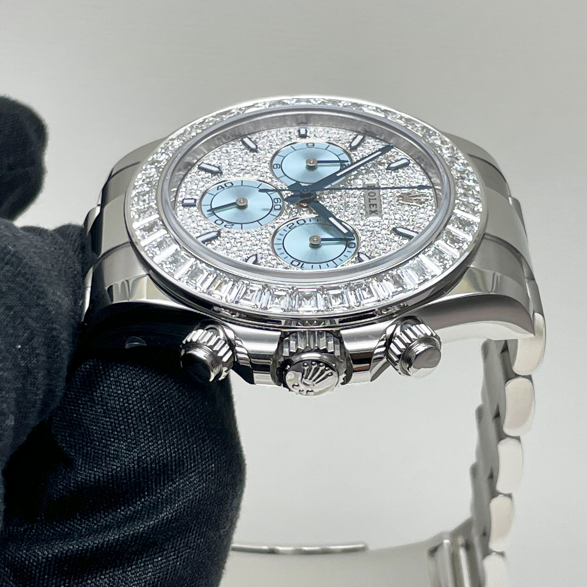 Daytona Platinum Diamond Pave Dial 40mm Product Image 10