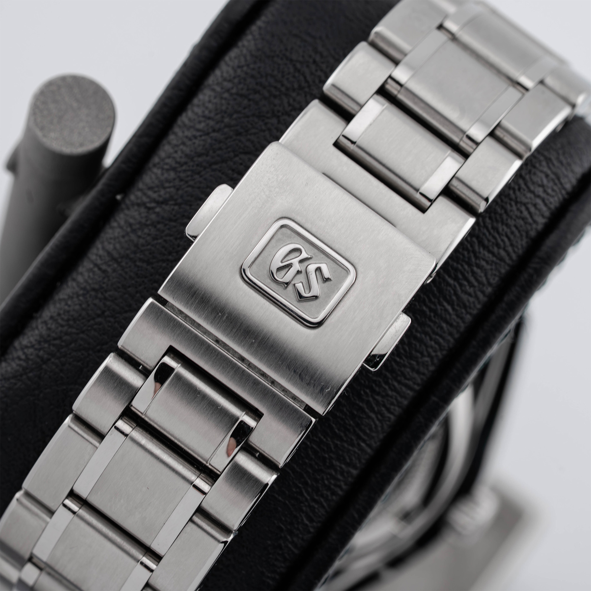 Heritage "60th Anniversary" Steel Blue Dial 40mm Product Image 9