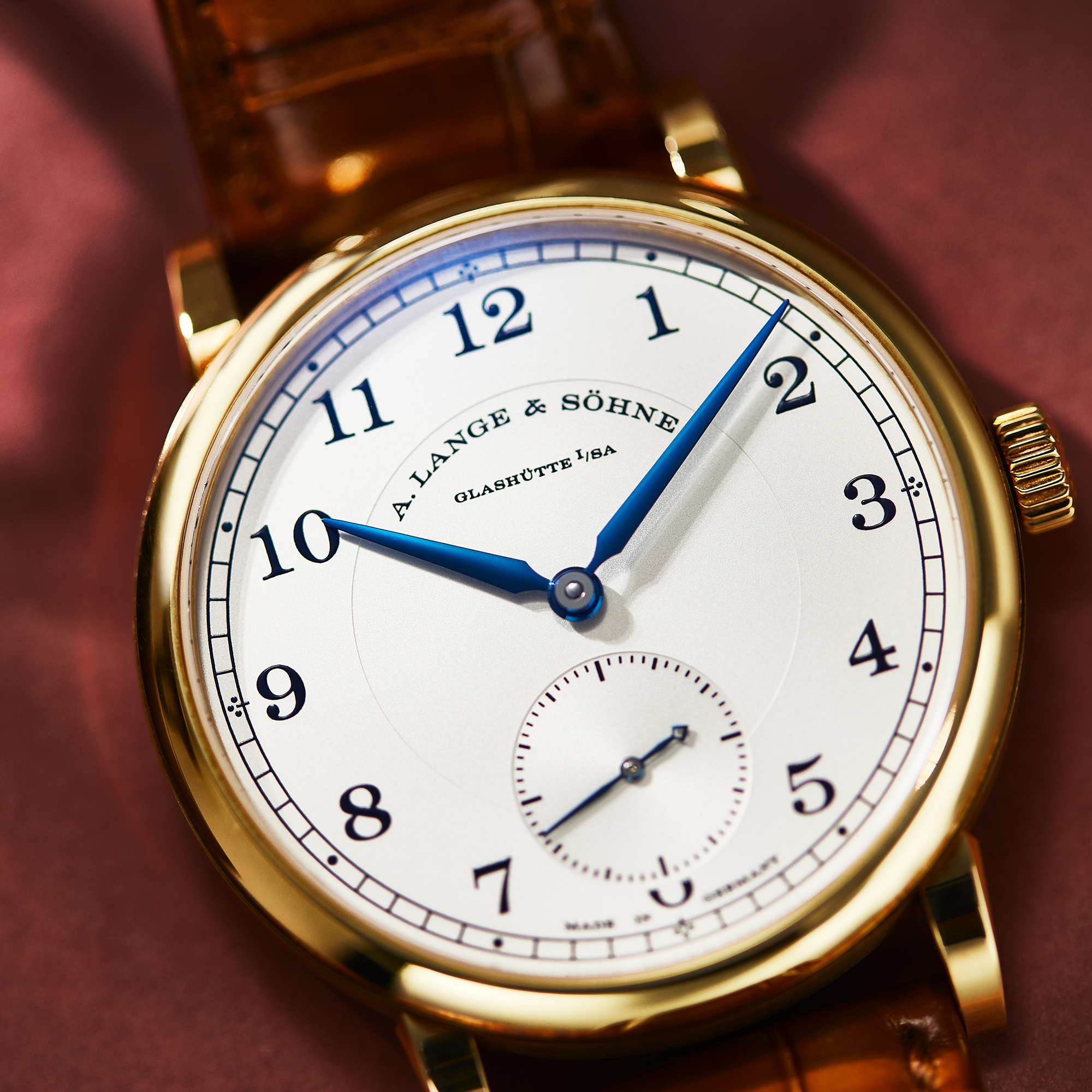 1815 Yellow Gold Silver Dial 38mm Product Image