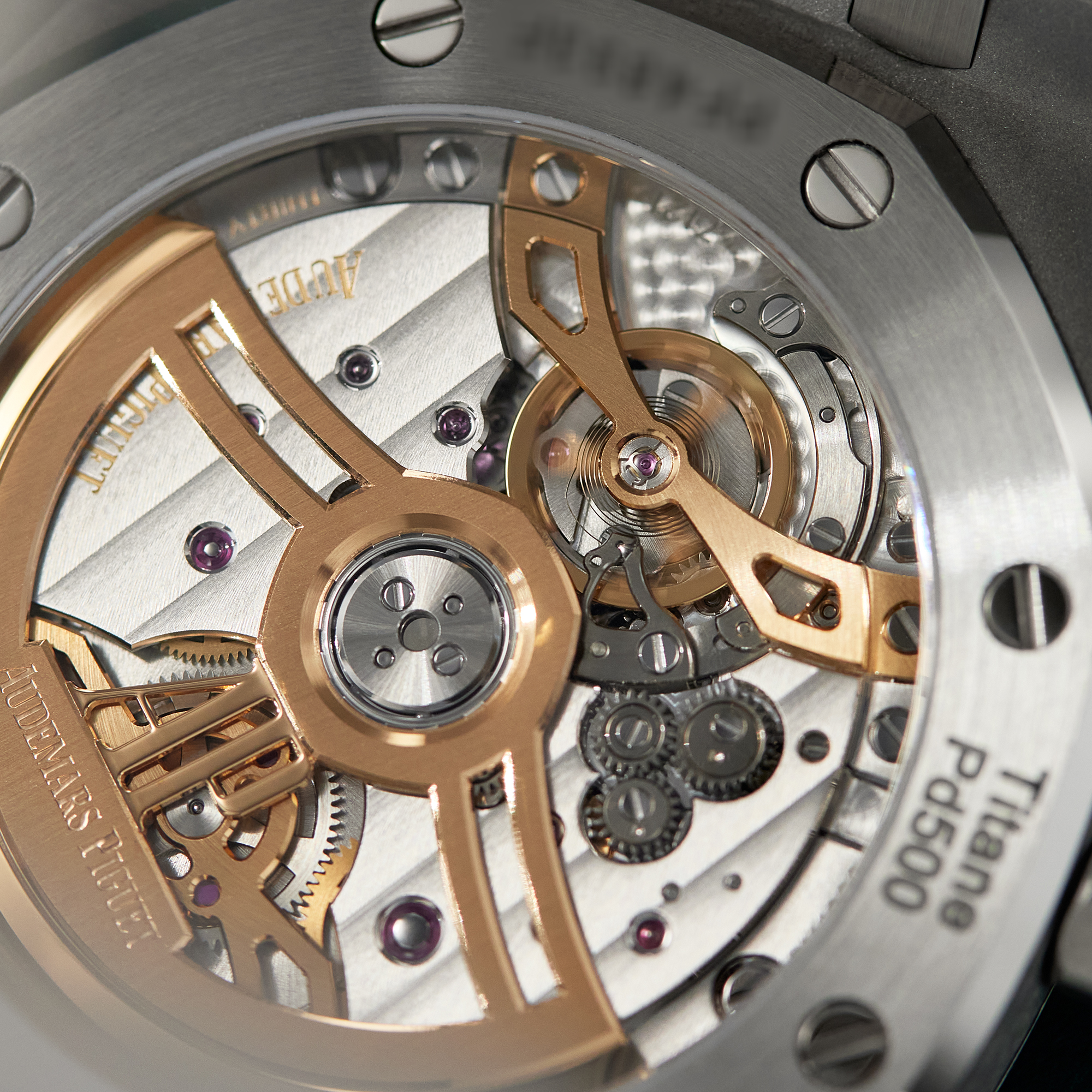 Royal Oak "Jumbo" Extra-Thin Platinum & Titanium Red Dial 39mm Product Image