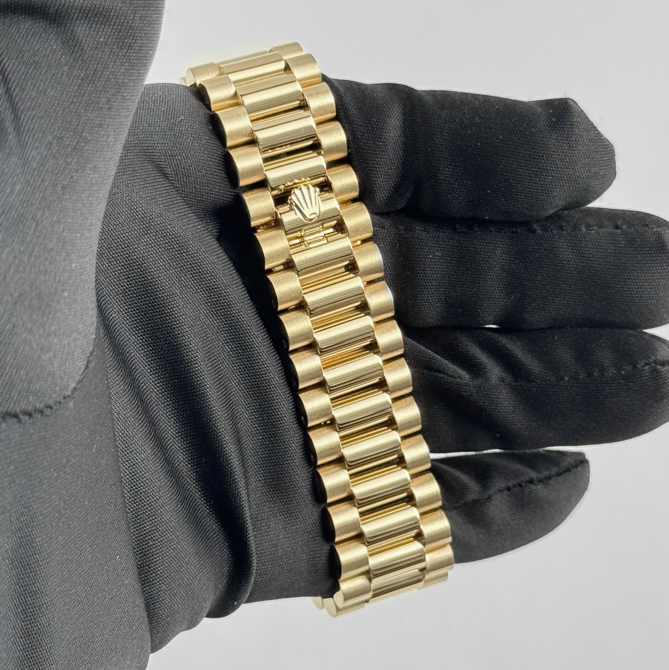 Day-Date Yellow Gold Silver Dial 40mm Product Image 9