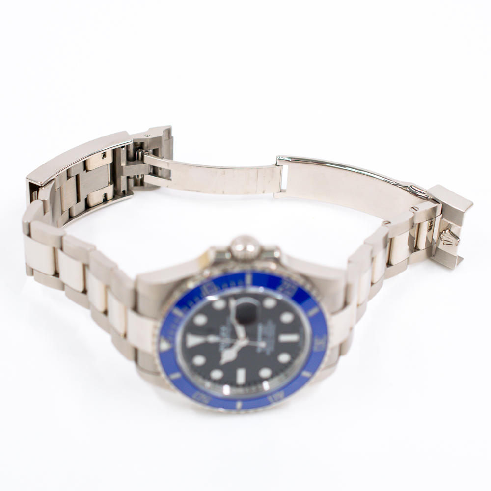 Submariner Date White Gold Black Dial 41mm Product Image 6