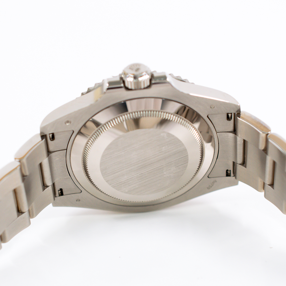 Submariner Date White Gold Black Dial 41mm Product Image 7