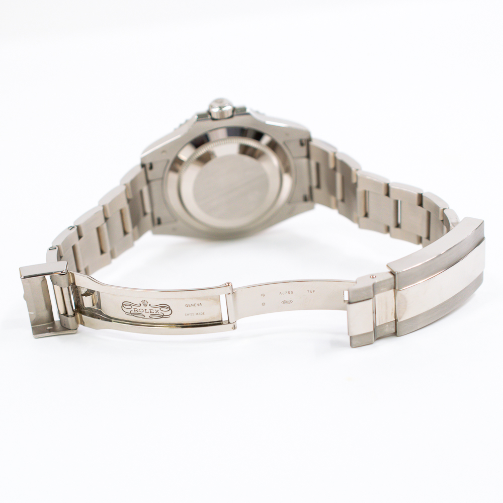 Submariner Date White Gold Black Dial 41mm Product Image 5