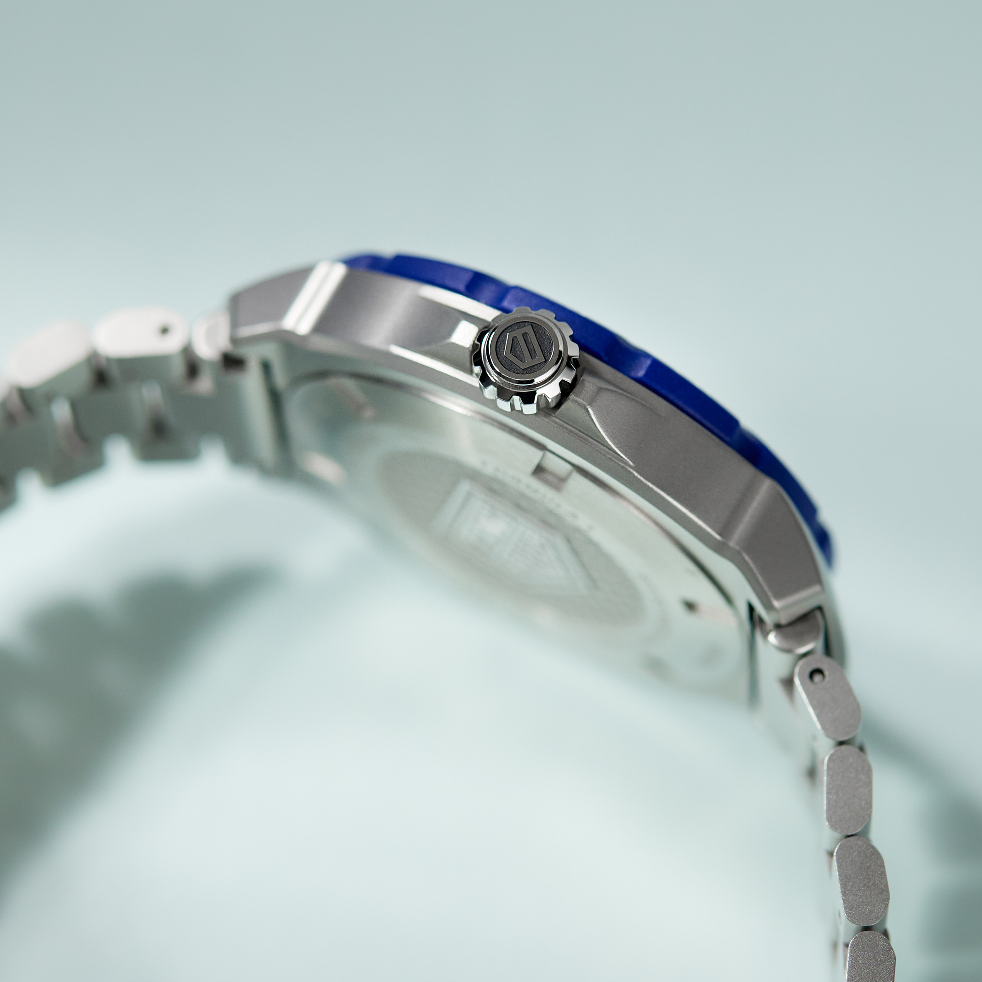 Formula 1 Solargraph Steel Blue Dial 38mm Product Image 17