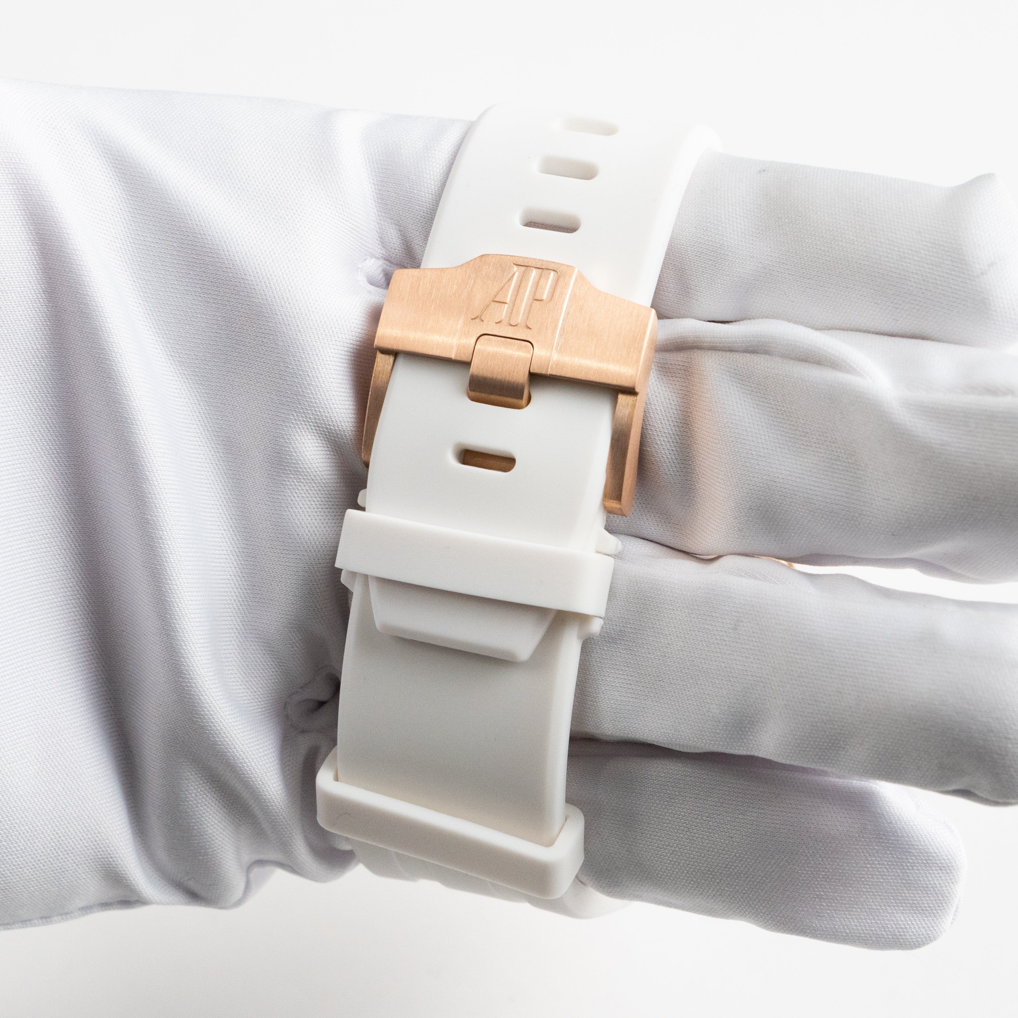 Royal Oak Offshore "Summer Edition" Rose Gold White Dial 44mm Product Image 9
