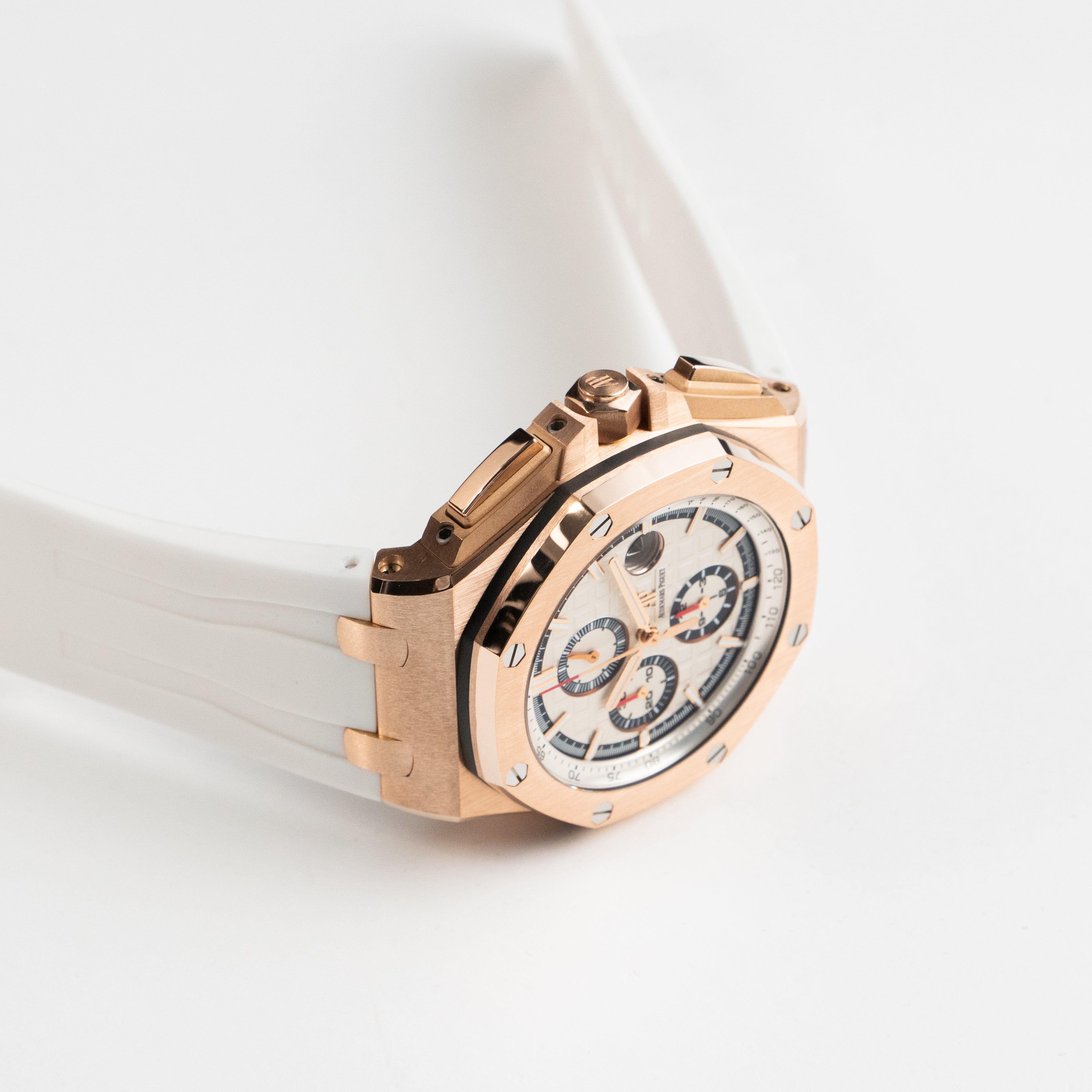 Royal Oak Offshore "Summer Edition" Rose Gold White Dial 44mm Product Image 3