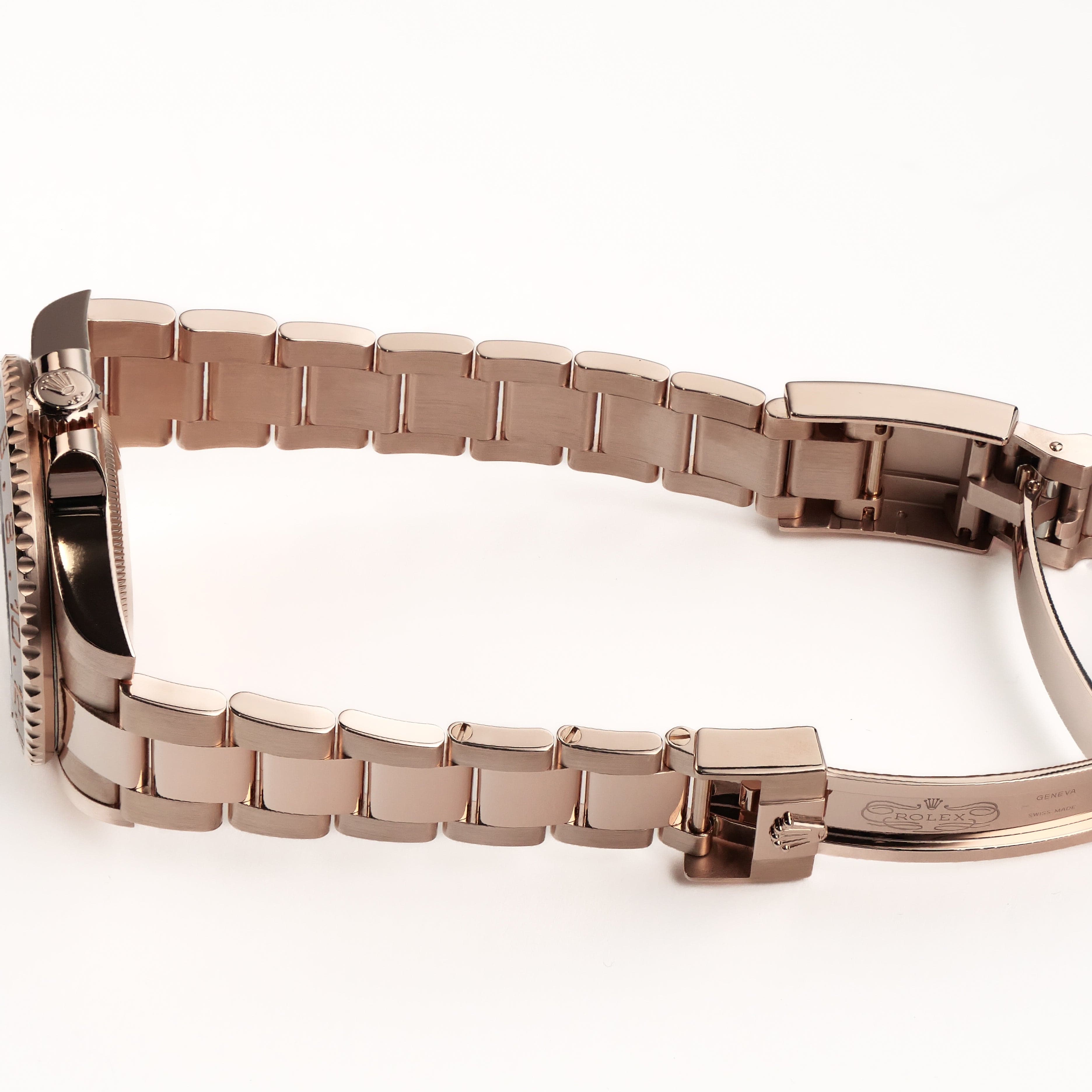 GMT-Master II "Rootbeer" Rose Gold Black Dial 40mm Product Image 6