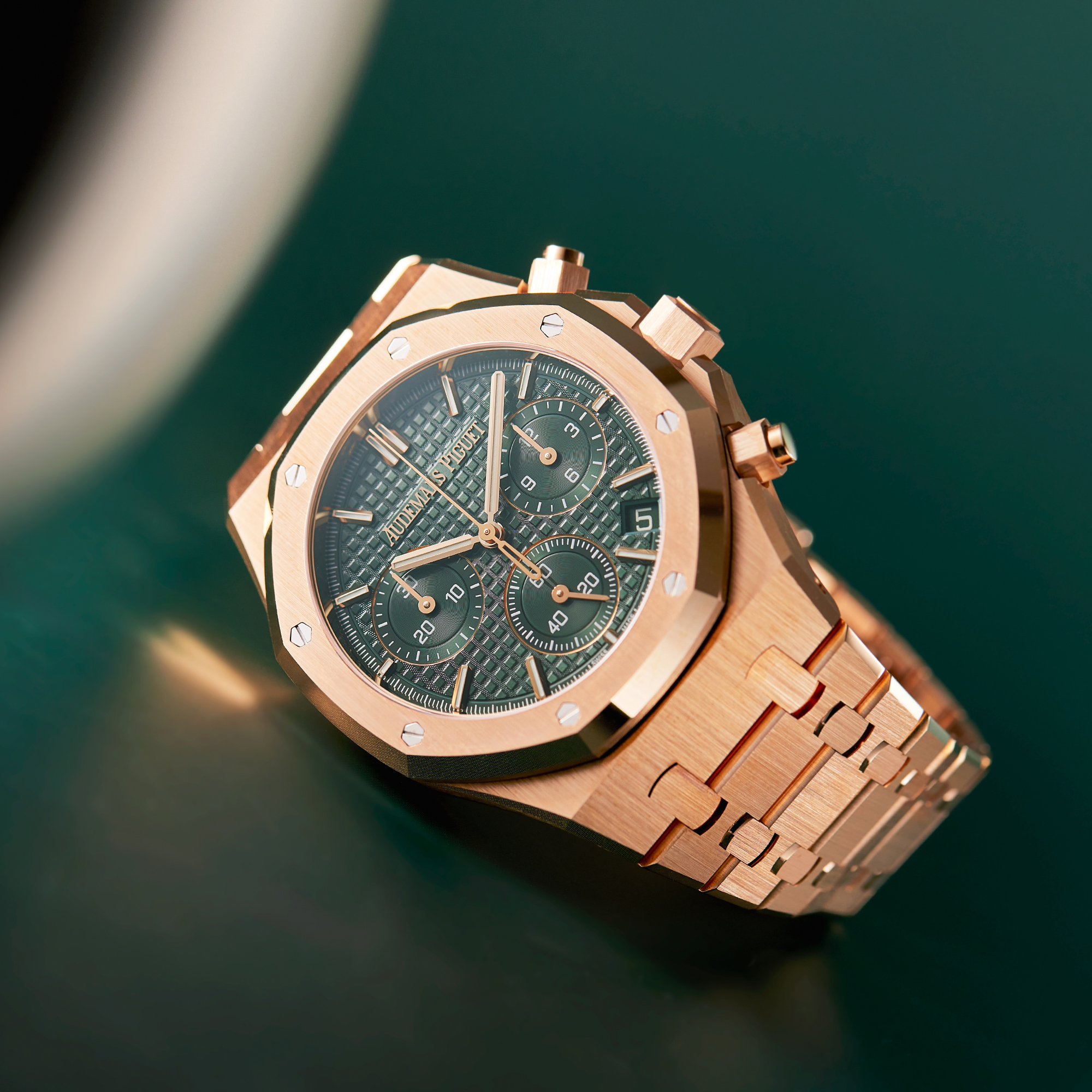 Royal Oak Chronograph "50 Anniversary" Rose Gold Green Dial 41mm Product Image 10