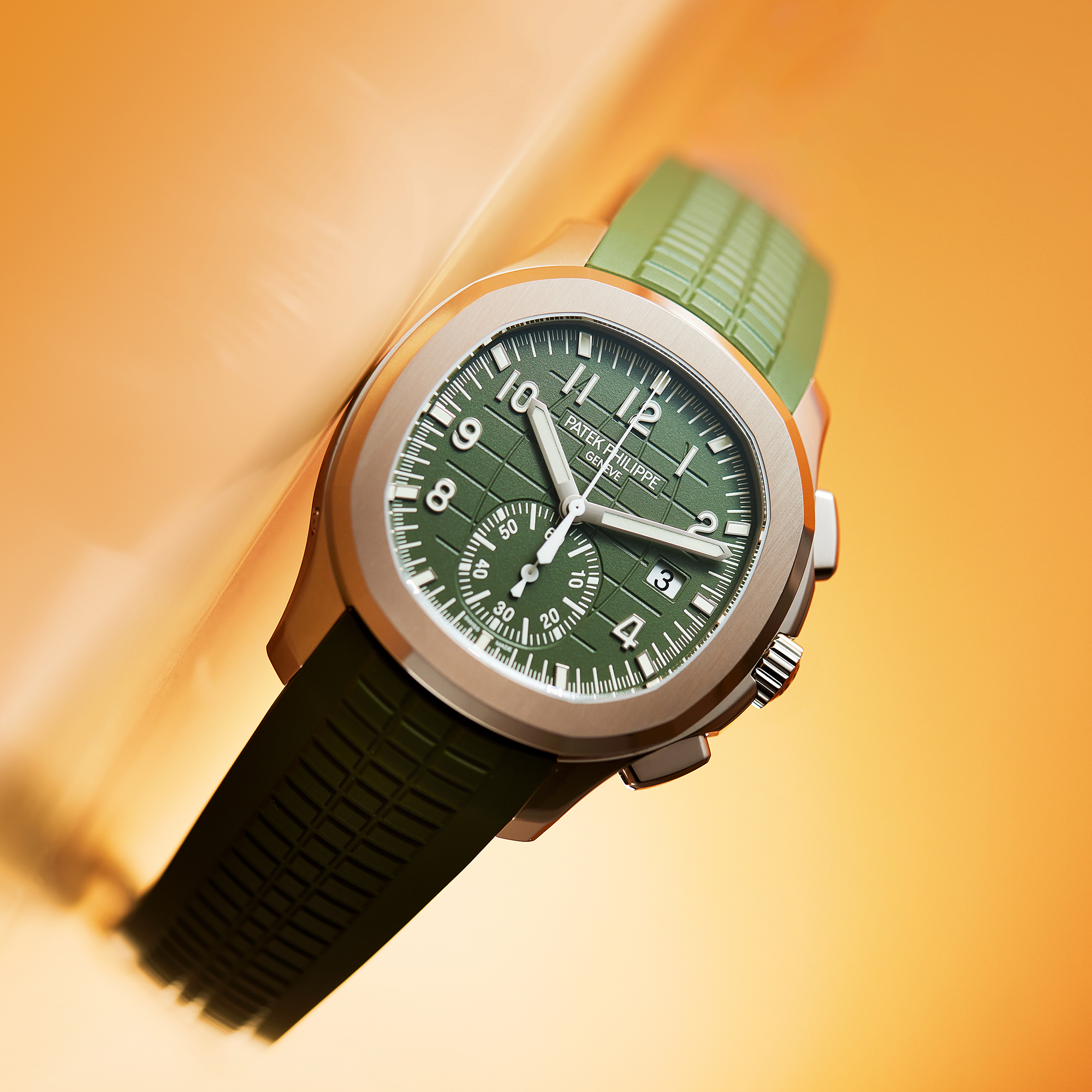 Aquanaut Chronograph White Gold Green Dial 42mm Product Image