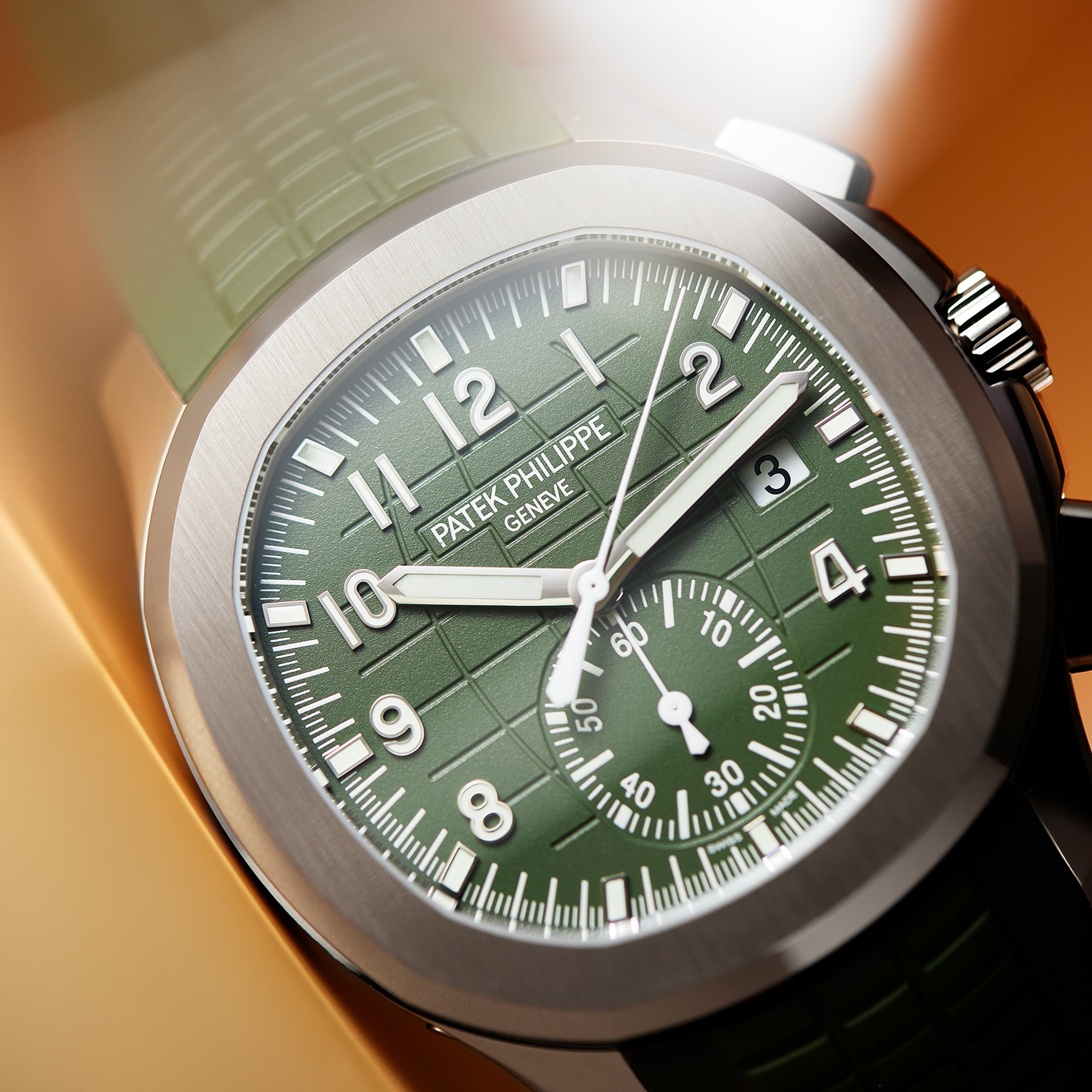 Aquanaut Chronograph White Gold Green Dial 42mm Product Image