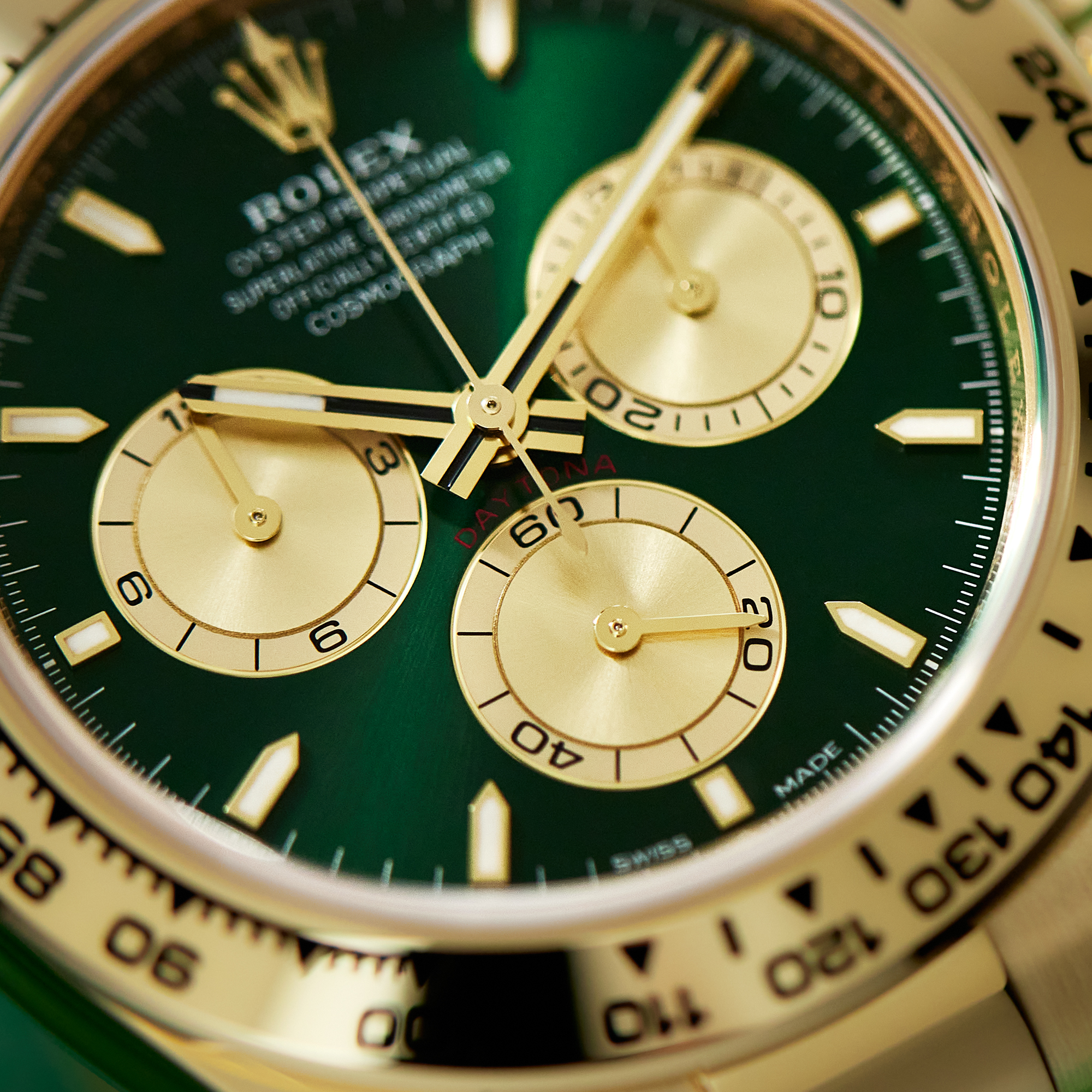 Daytona Yellow Gold Green Dial 40mm Product Image 10