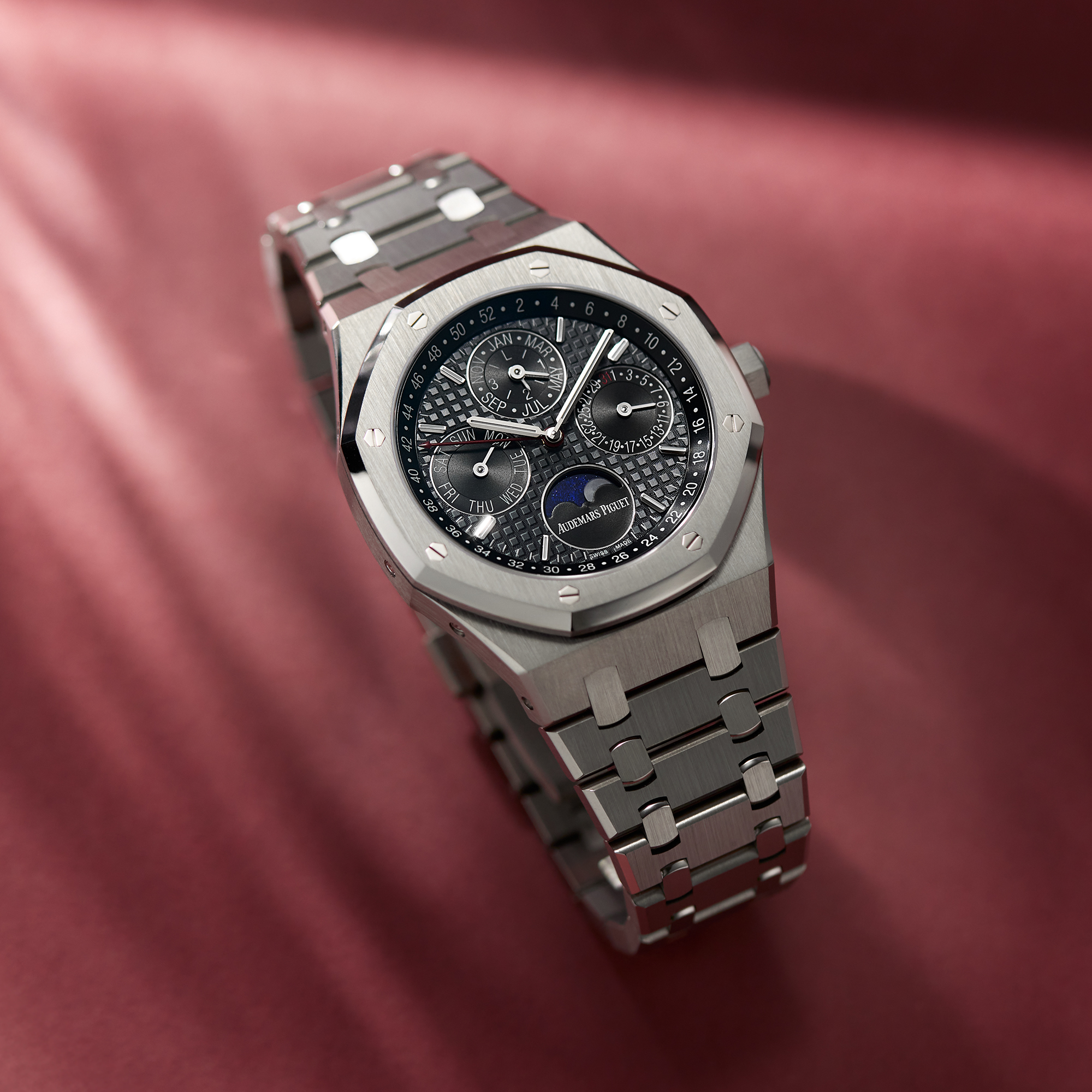 Royal Oak Perpetual Calendar "China Limited Edition" 41mm Product Image