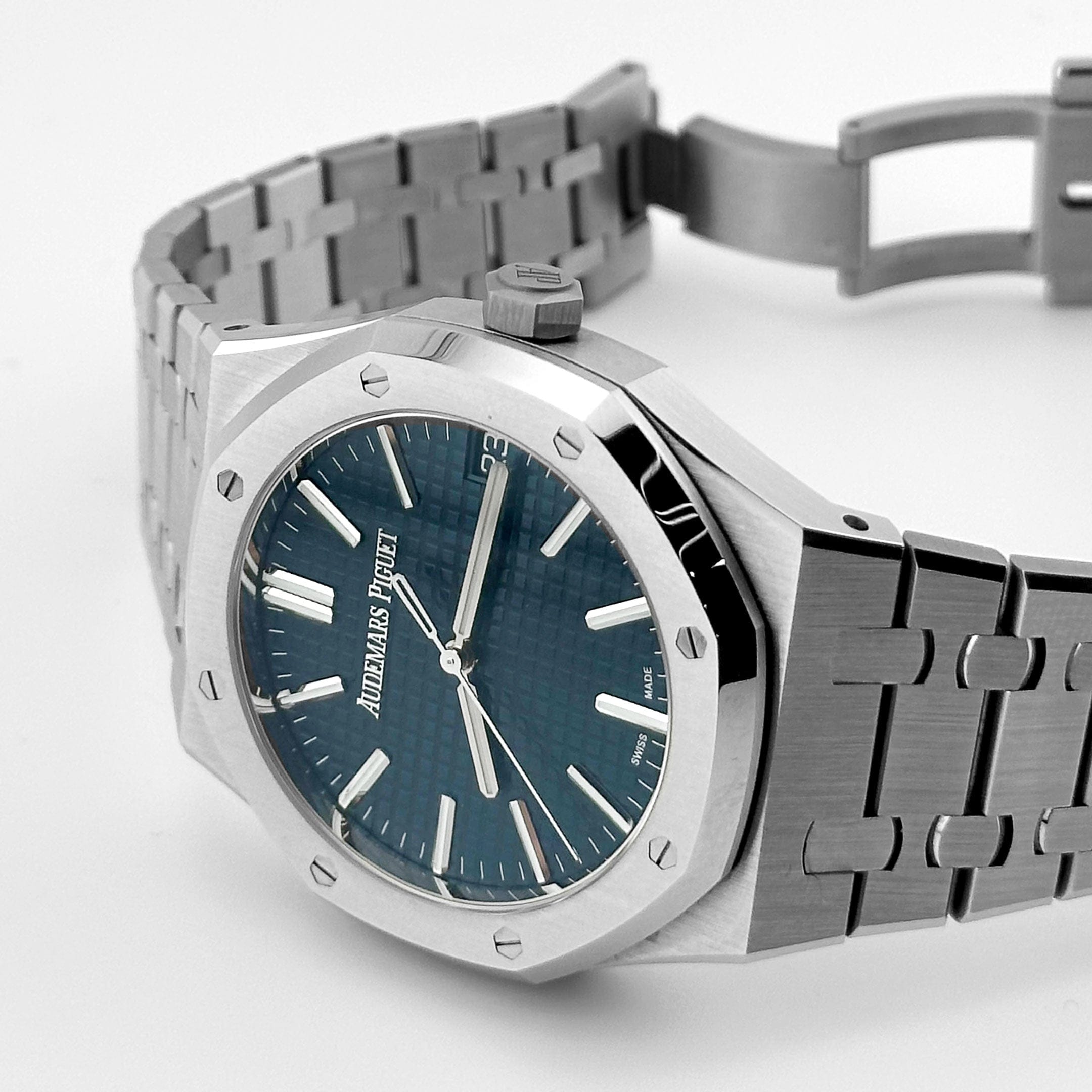 Royal Oak Selfwinding Steel Blue Dial 41mm Product Image 2