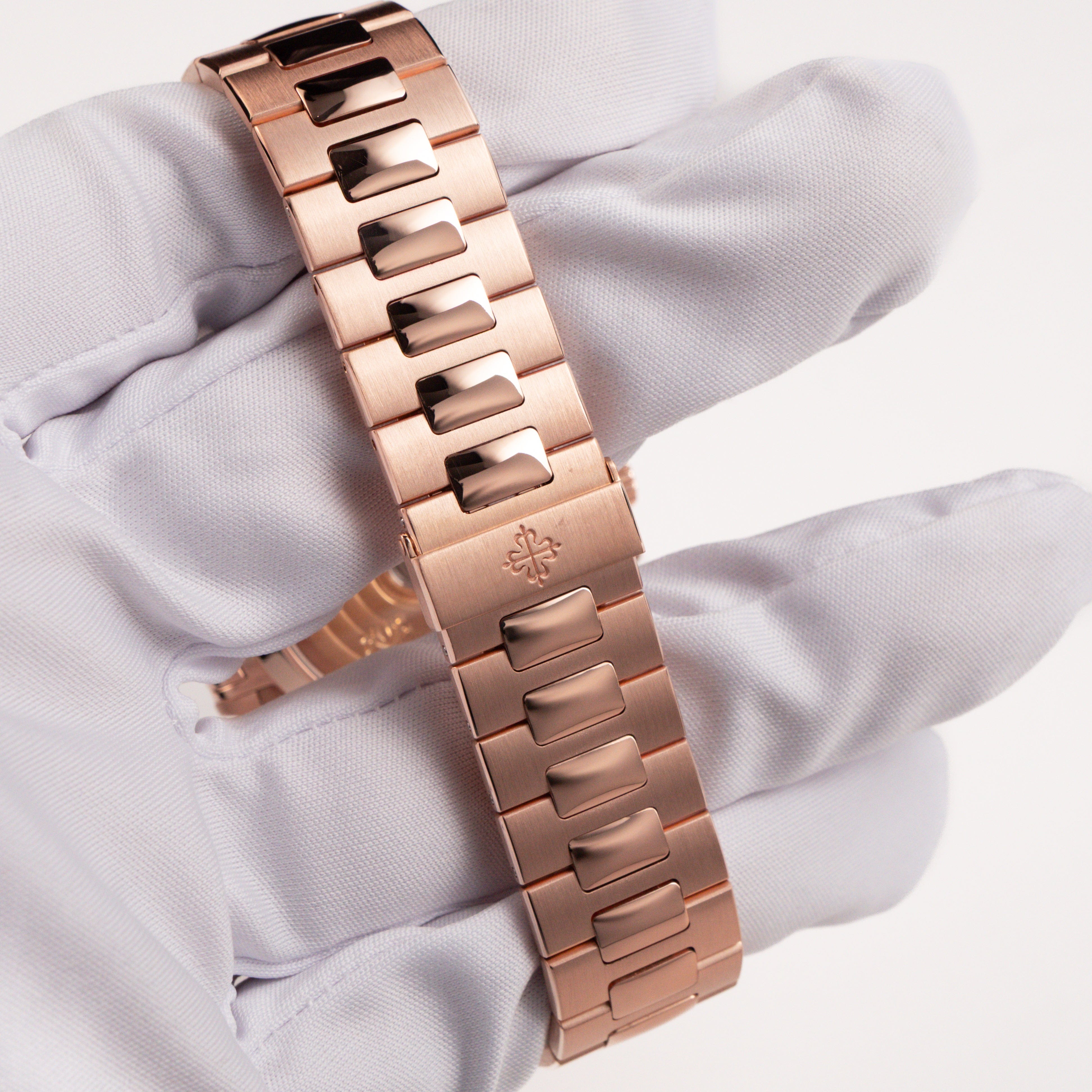 Nautilus Chronograph Rose Gold Black Dial 40mm Product Image 9