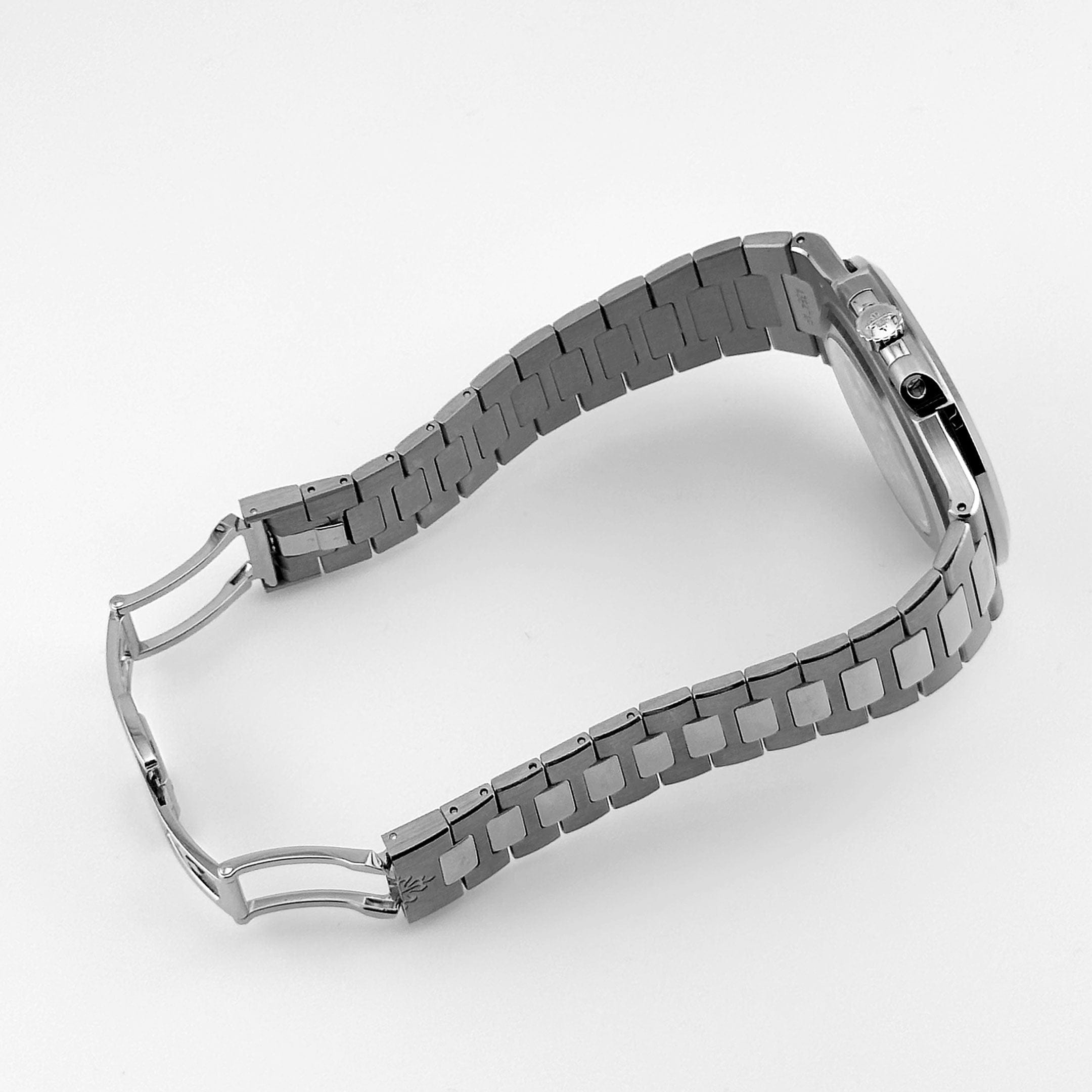 Nautilus White Gold Blue Dial 41mm Product Image 6