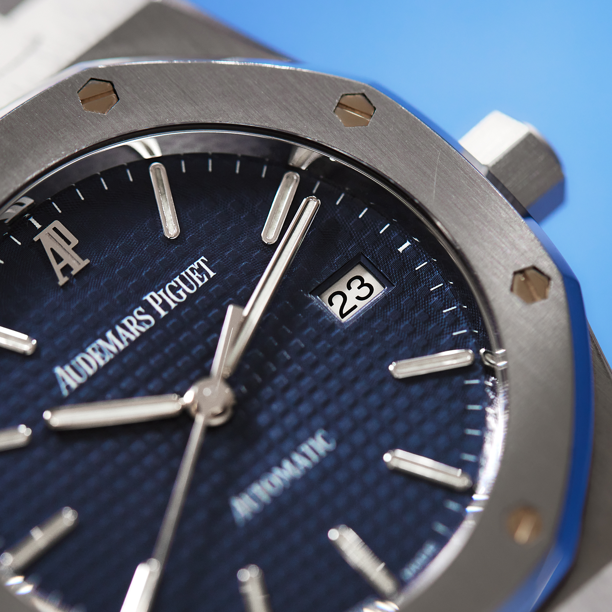 Royal Oak Mid-Size Steel Blue Dial 33mm Product Image