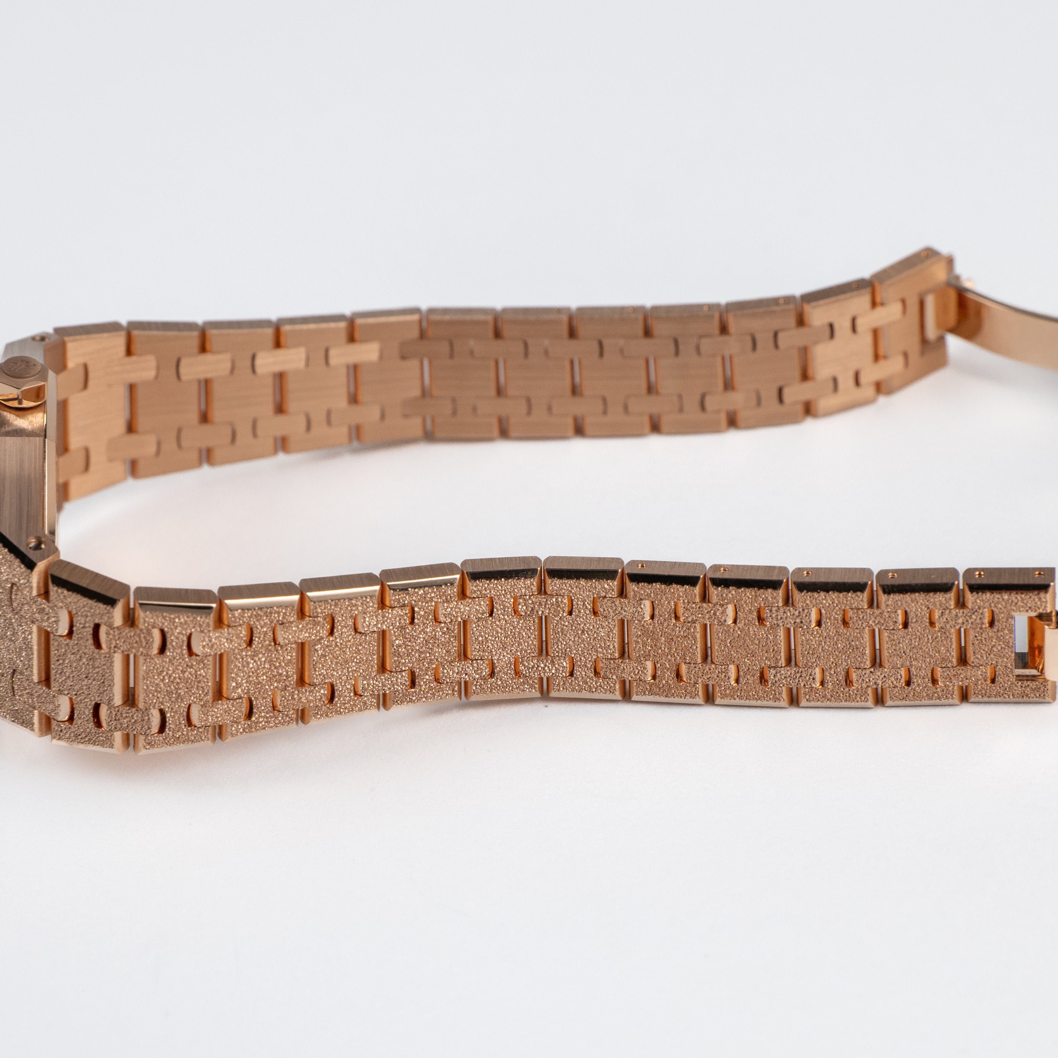 Royal Oak Mini Frosted Rose Gold Pink Dial 23mm Product Image 6