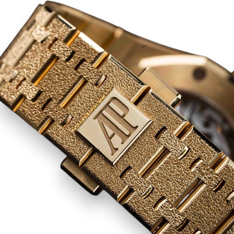 Royal Oak Selfwinding Frosted Yellow Gold Champagne Dial 37mm Product Image 4