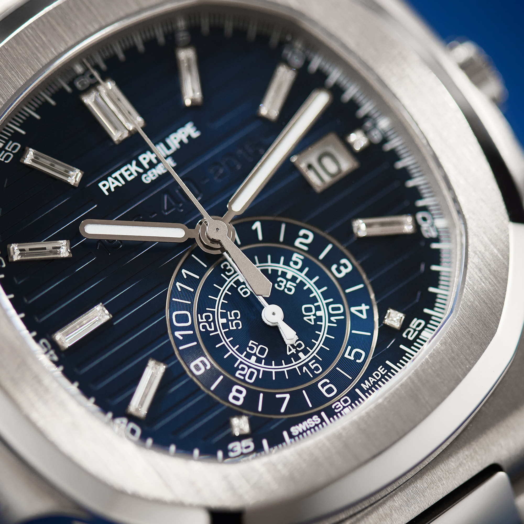 Nautilus Chronograph White Gold "40th Anniversary" Blue Dial 44mm Product Image