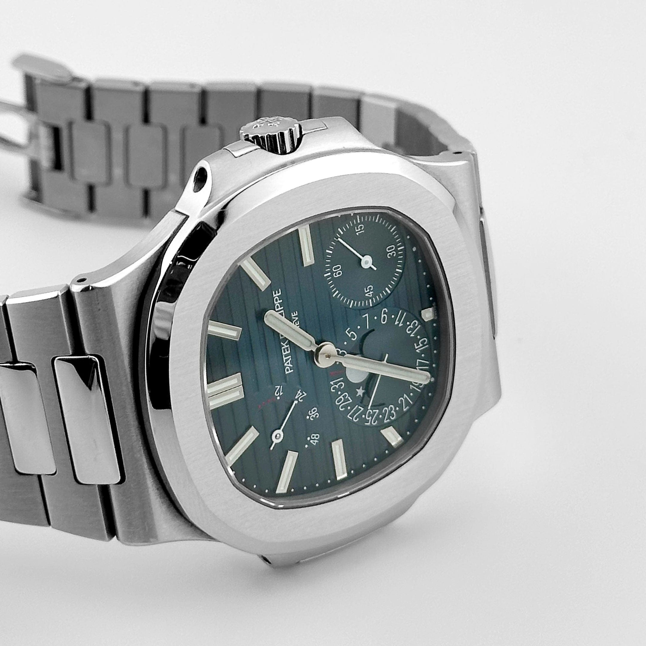 Nautilus Moonphase Steel Blue Dial 40mm Product Image 3