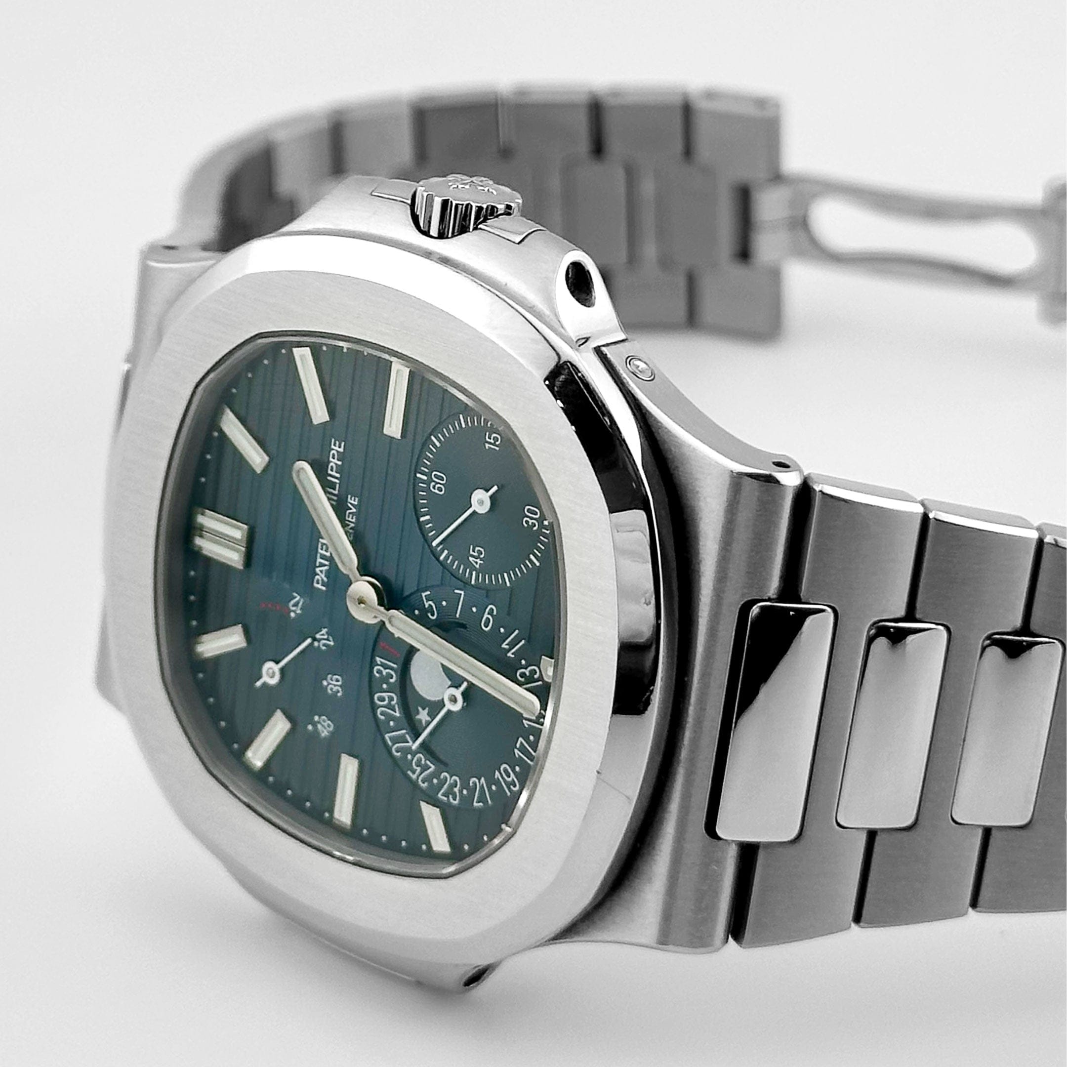 Nautilus Moonphase Steel Blue Dial 40mm Product Image 2