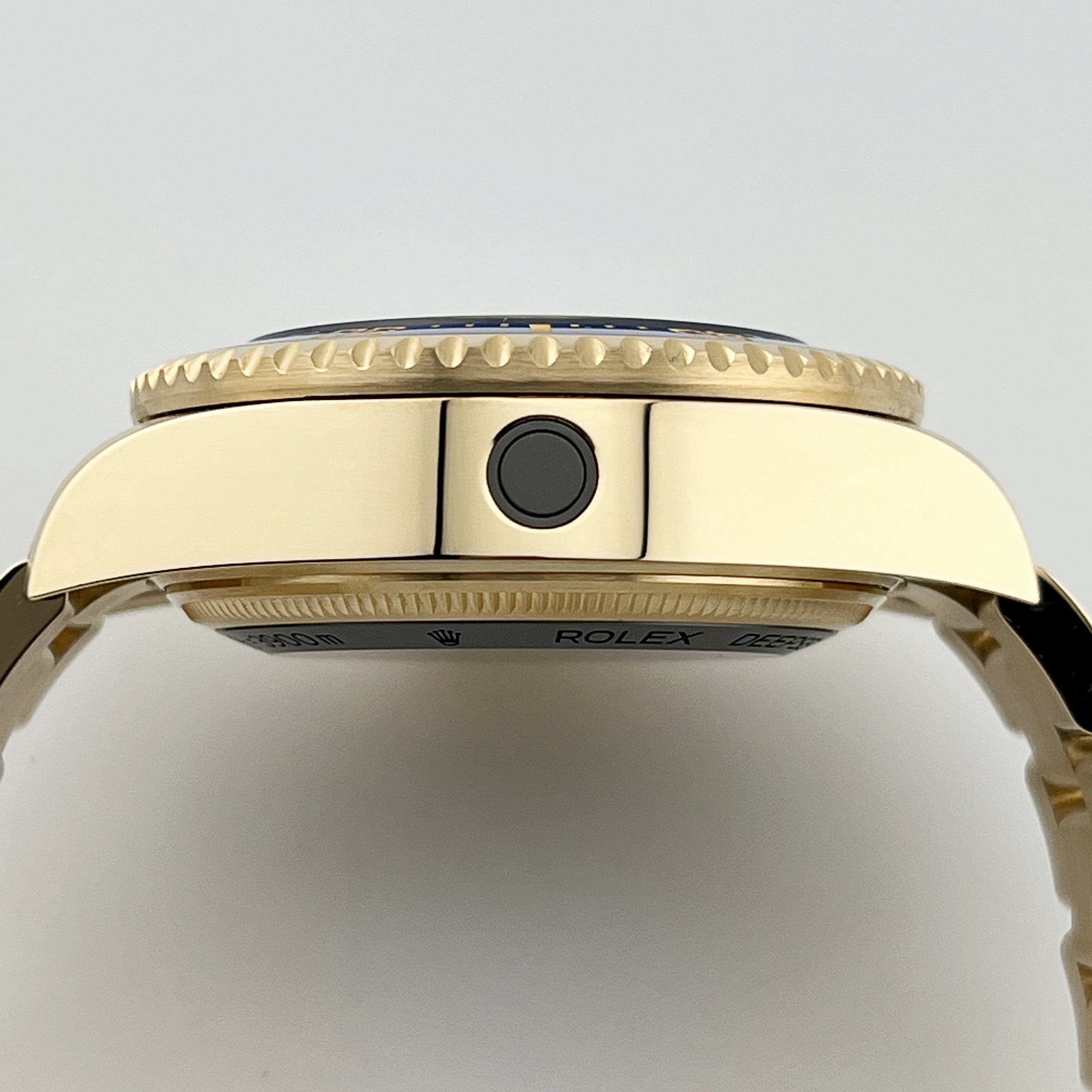 Sea-Dweller Deepsea Yellow Gold Blue Dial 44mm Product Image 3