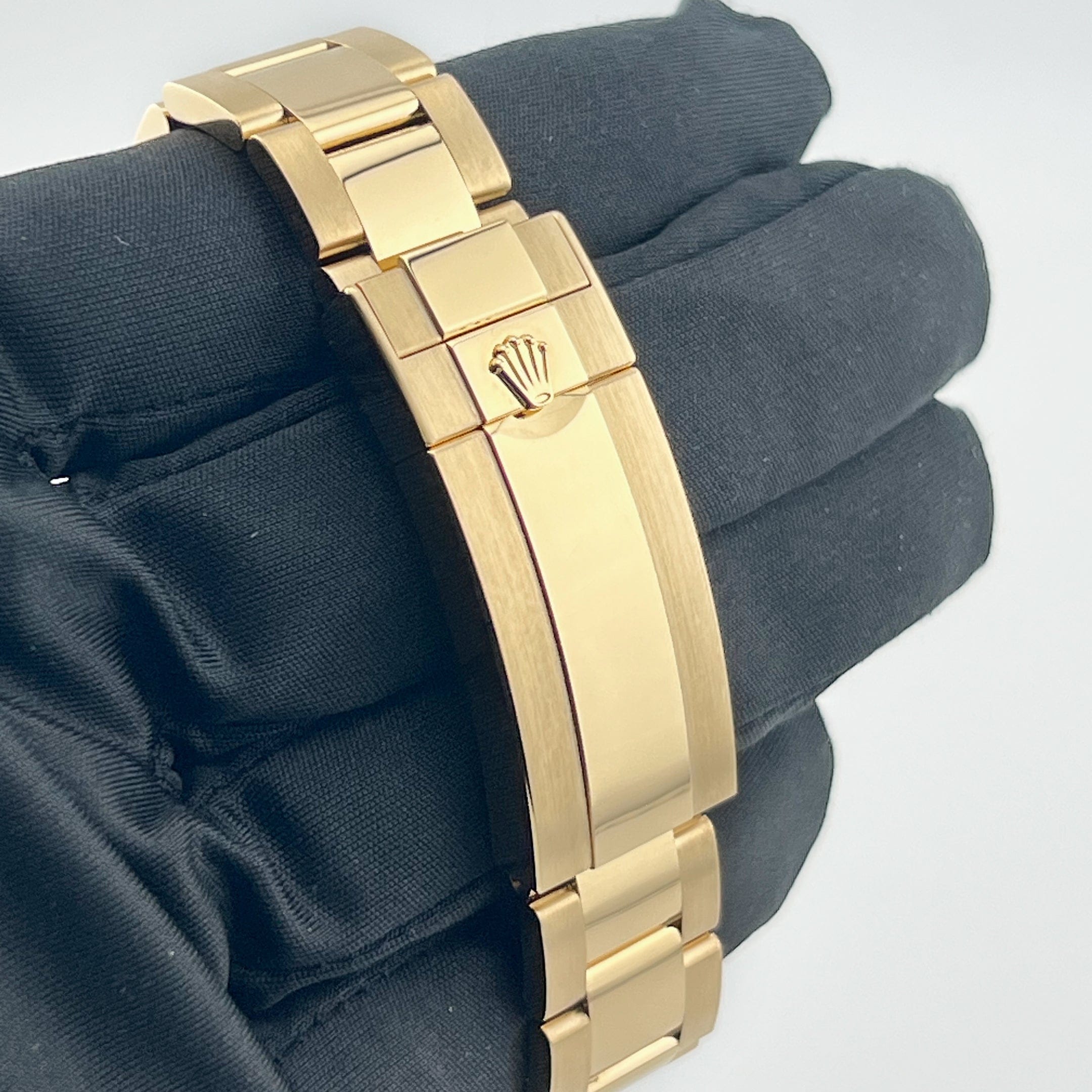 Sea-Dweller Deepsea Yellow Gold Blue Dial 44mm Product Image 7