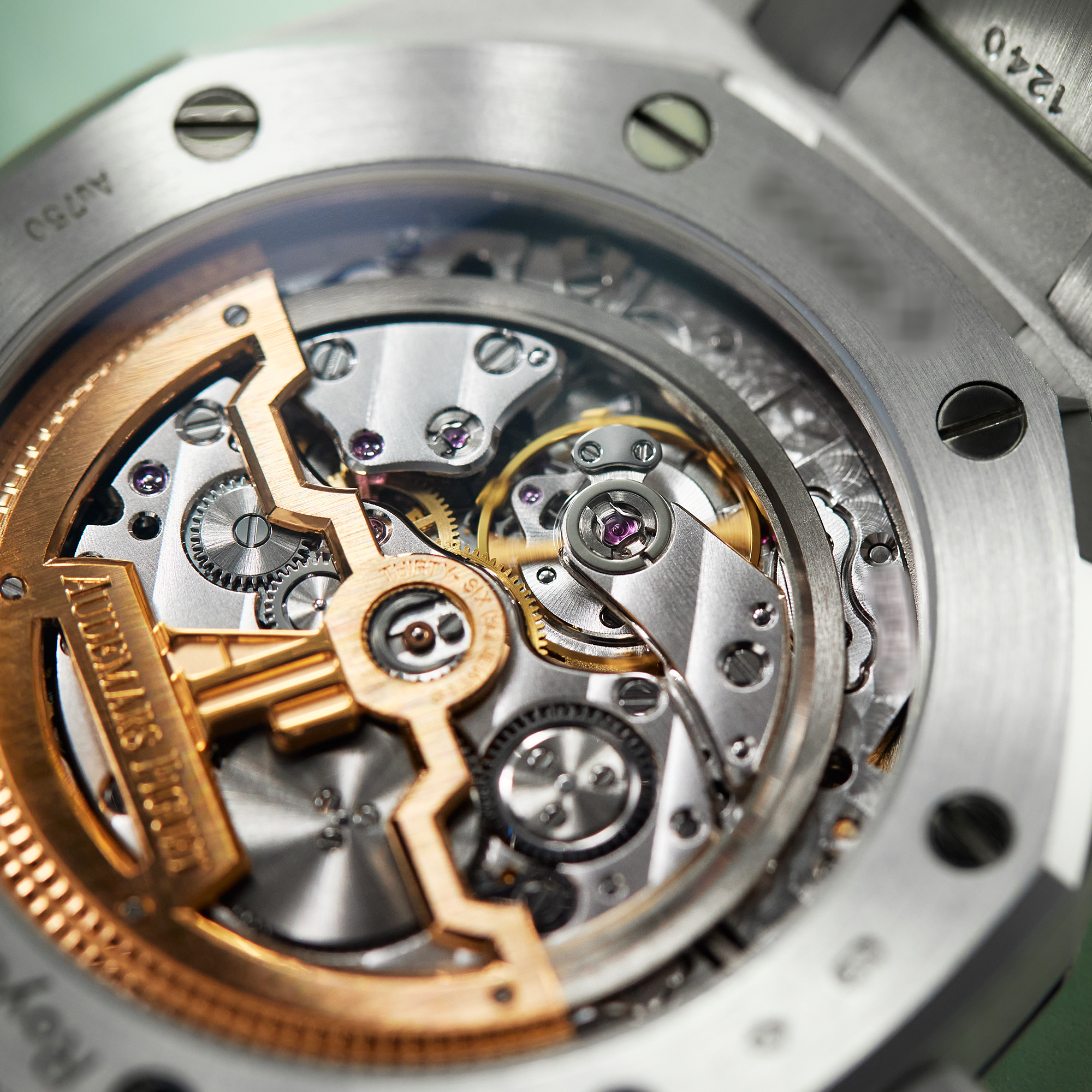 Royal Oak White Gold Salmon Dial 39mm Product Image