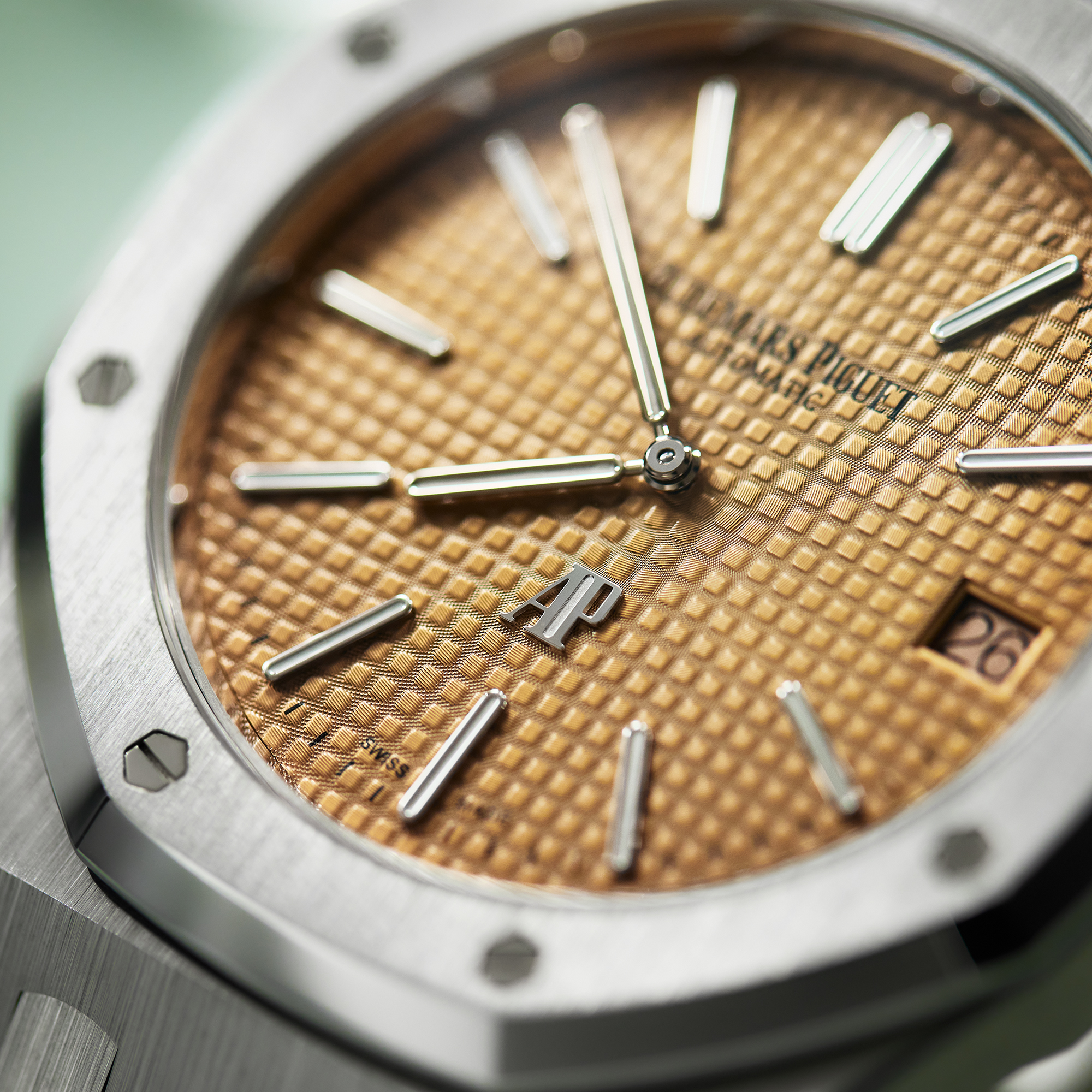 Royal Oak White Gold Salmon Dial 39mm Product Image