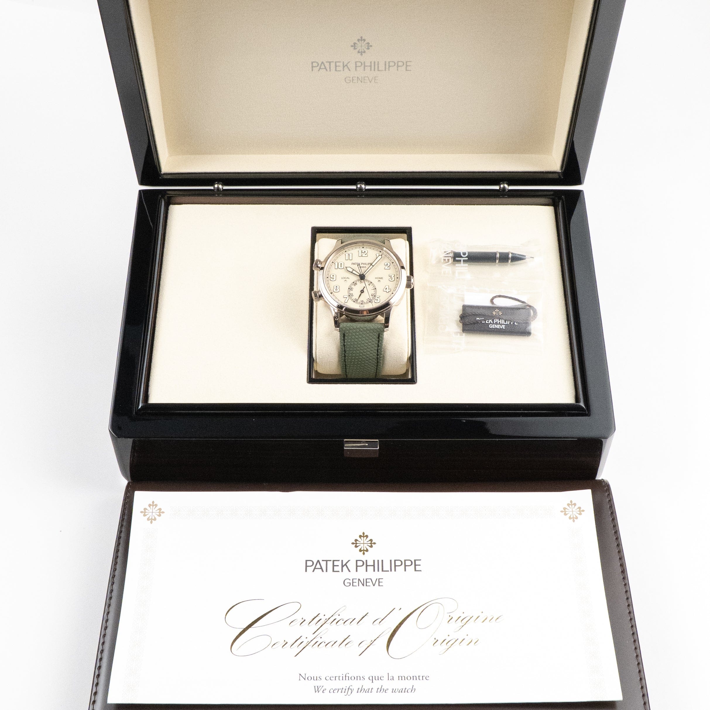 Calatrava Pilot Travel Time White Gold Ivory Dial 42mm Product Image 10