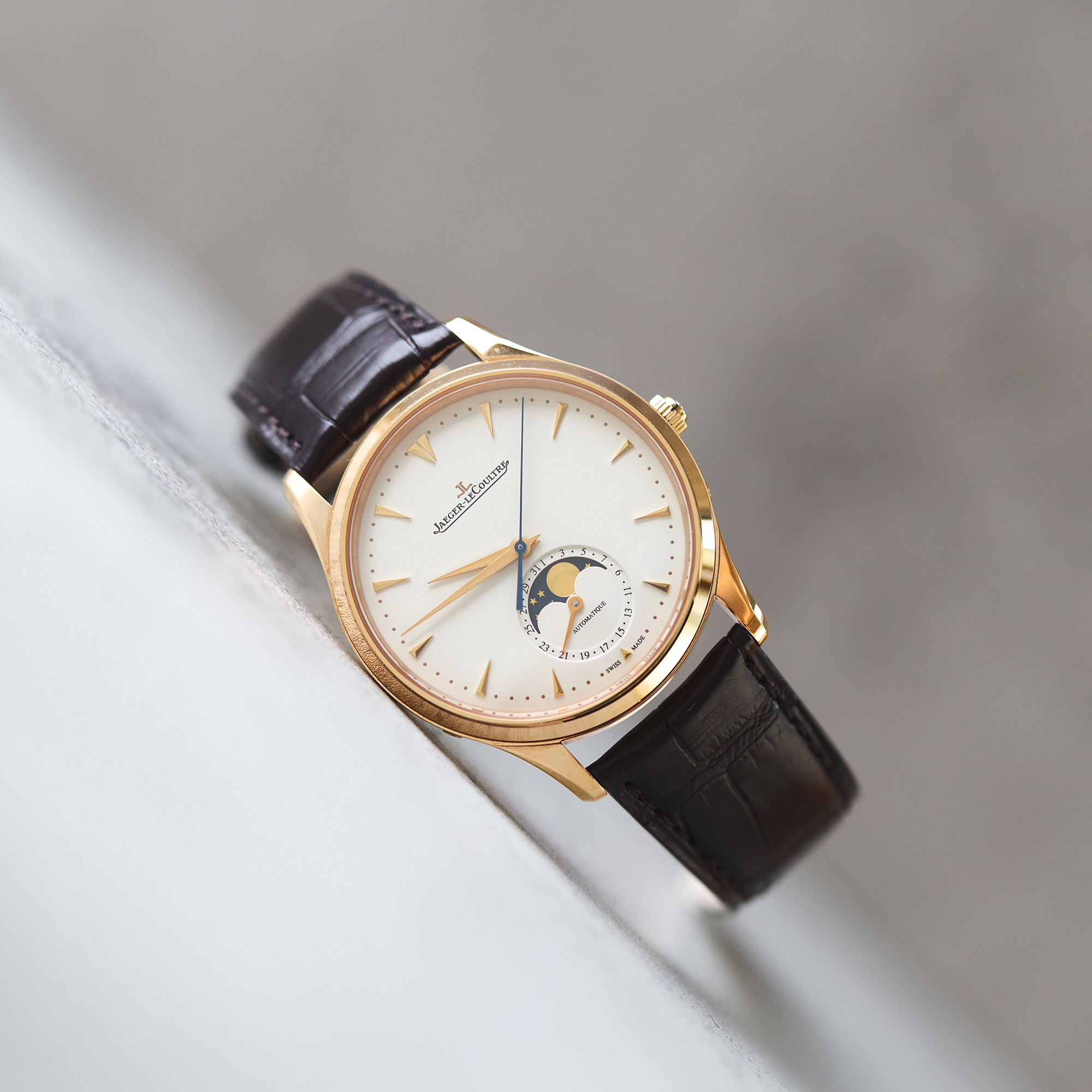 Master Ultra Thin Master Ultra Thin Moon Rose Gold White Dial 39mm Product Image