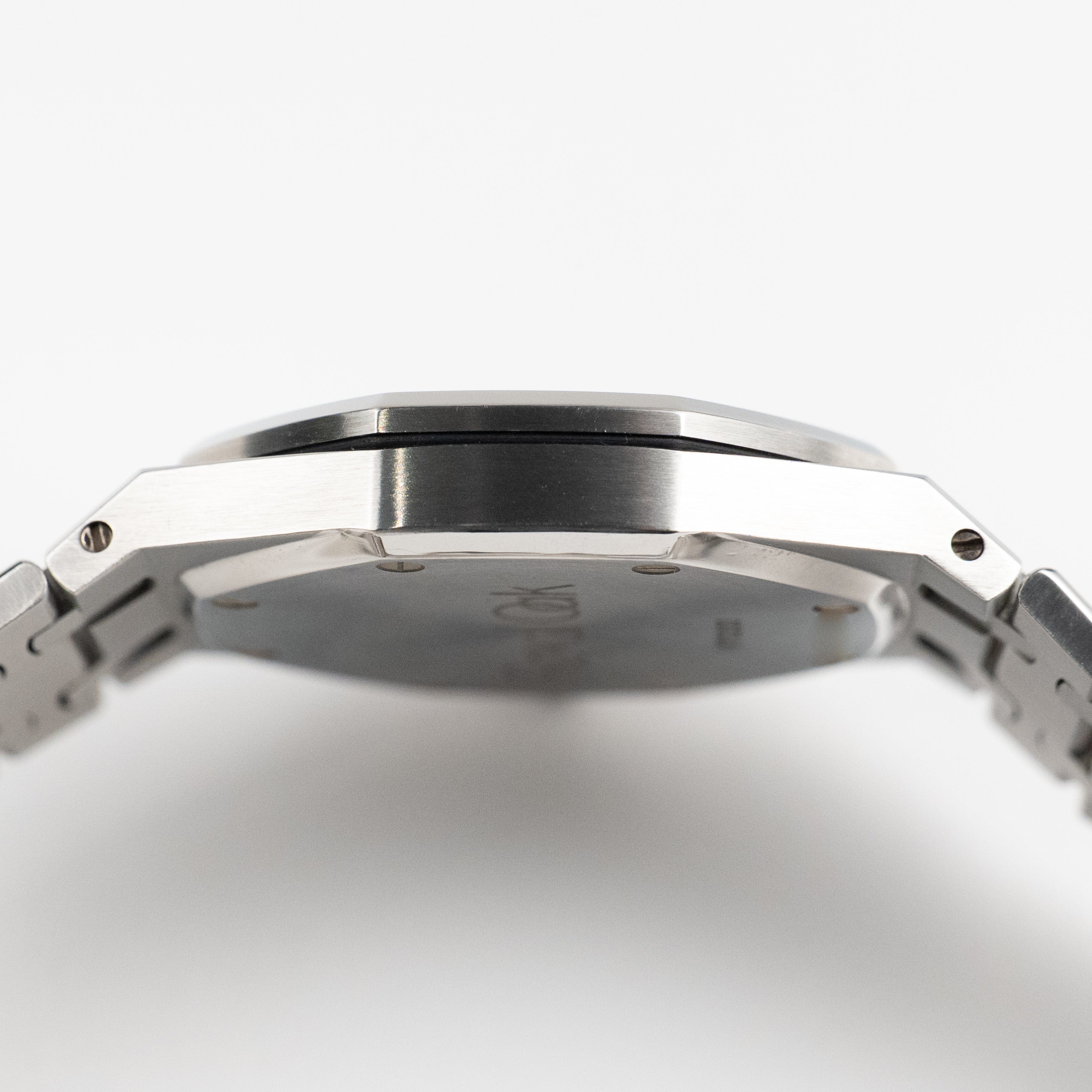 Royal Oak Steel Black Dial 36mm Product Image 5
