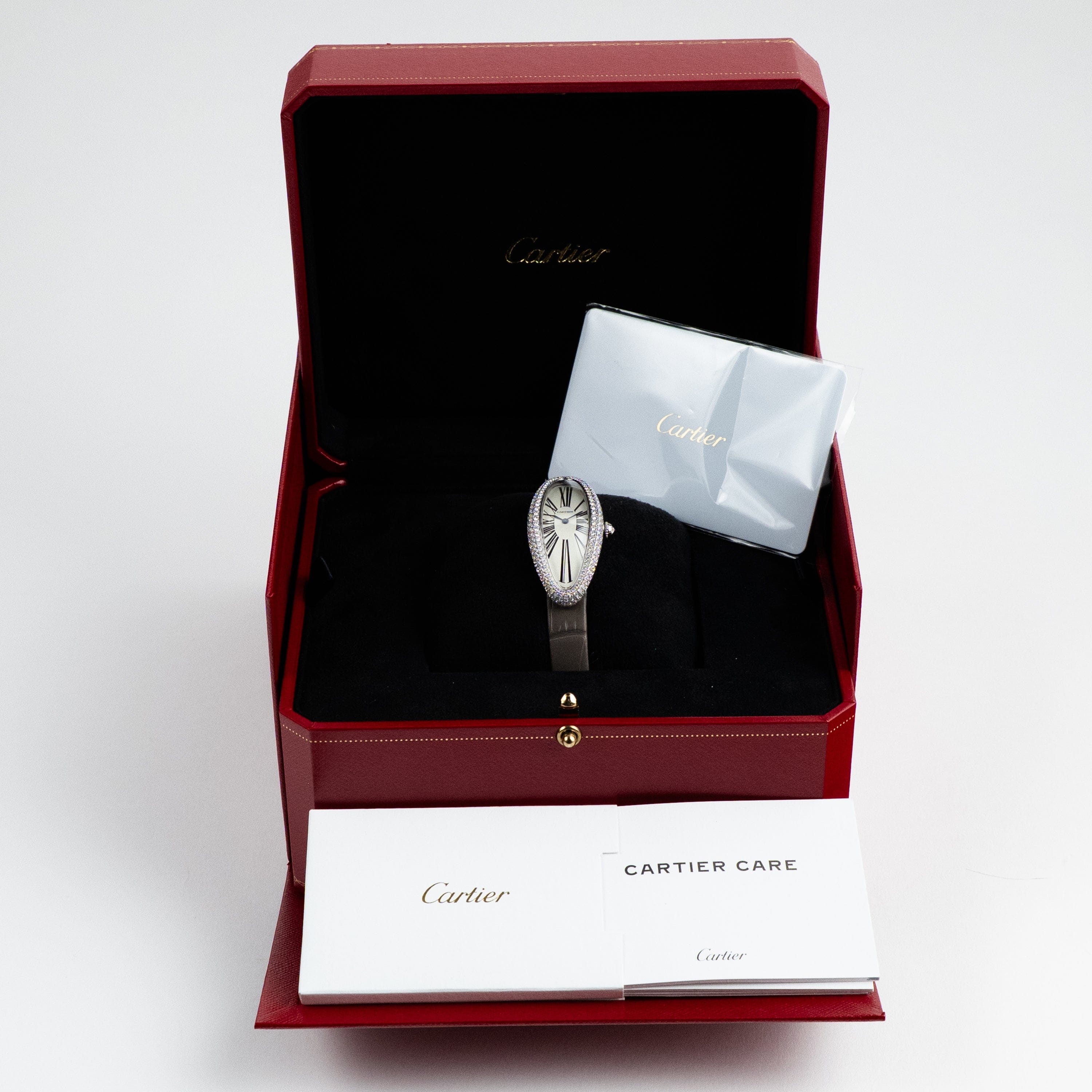 Baignoire Allongée Medium White Gold Diamond Silver Dial 21mm Product Image 10