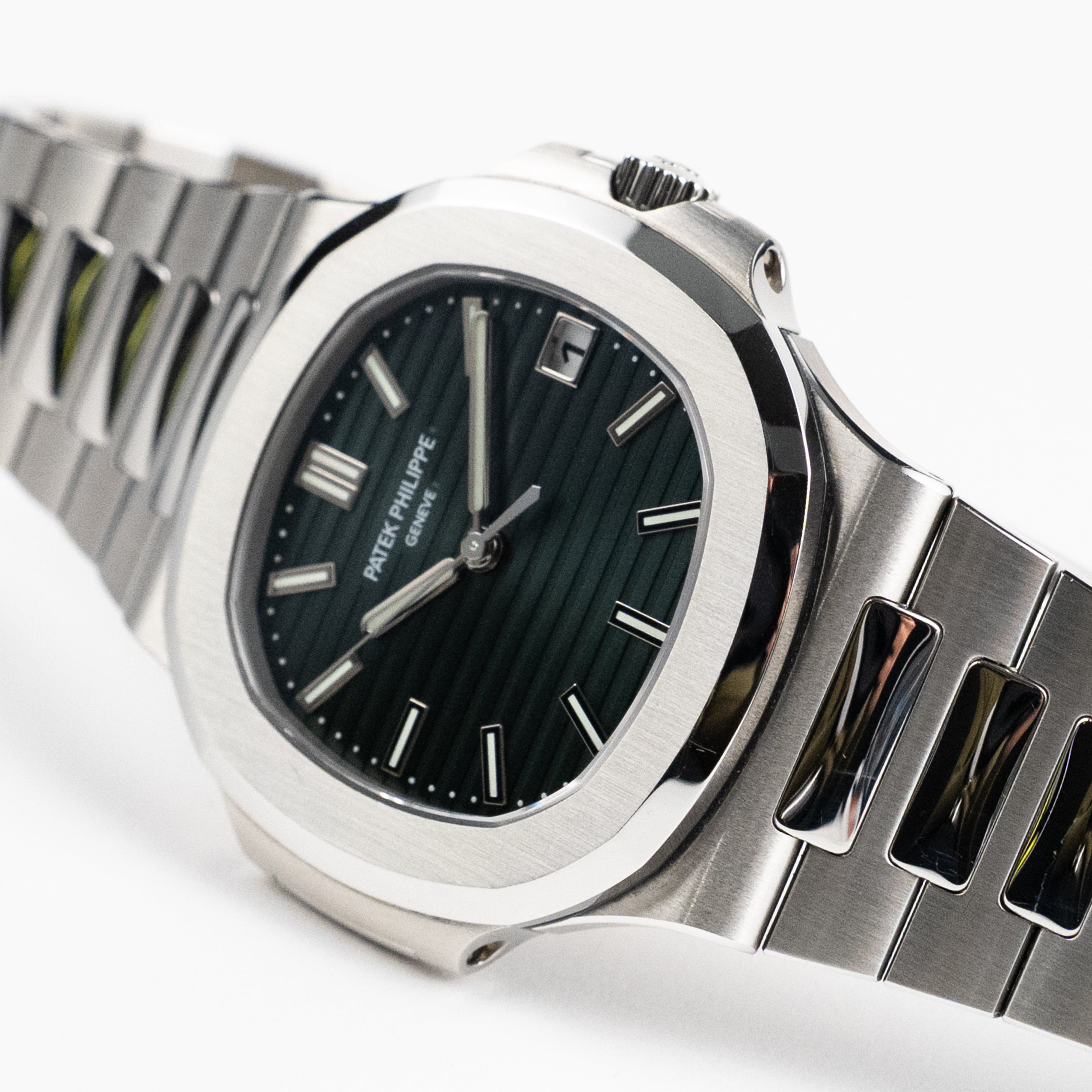 Nautilus Steel Green Dial 40mm Product Image 2