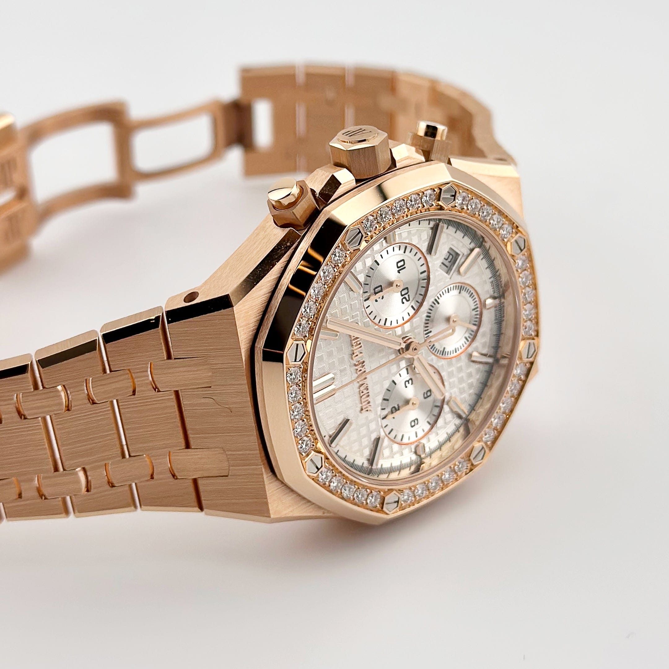 Royal Oak Chronograph Rose Gold Diamond Silver Dial 38mm Product Image 3