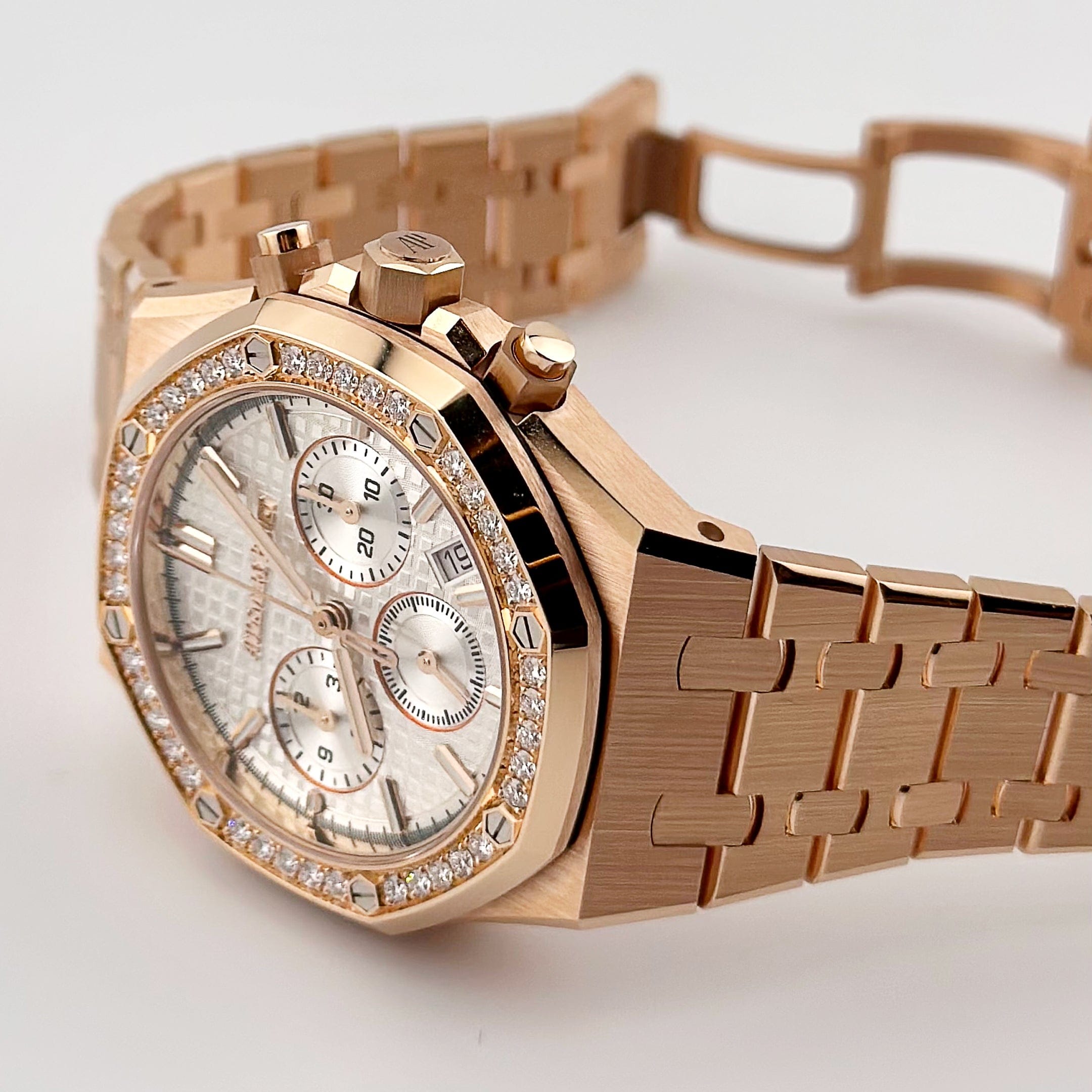 Royal Oak Chronograph Rose Gold Diamond Silver Dial 38mm Product Image 2