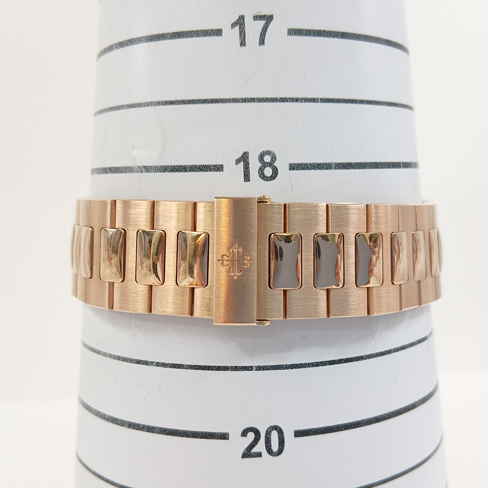 Nautilus Rose Gold Brown Dial 40mm Product Image 8