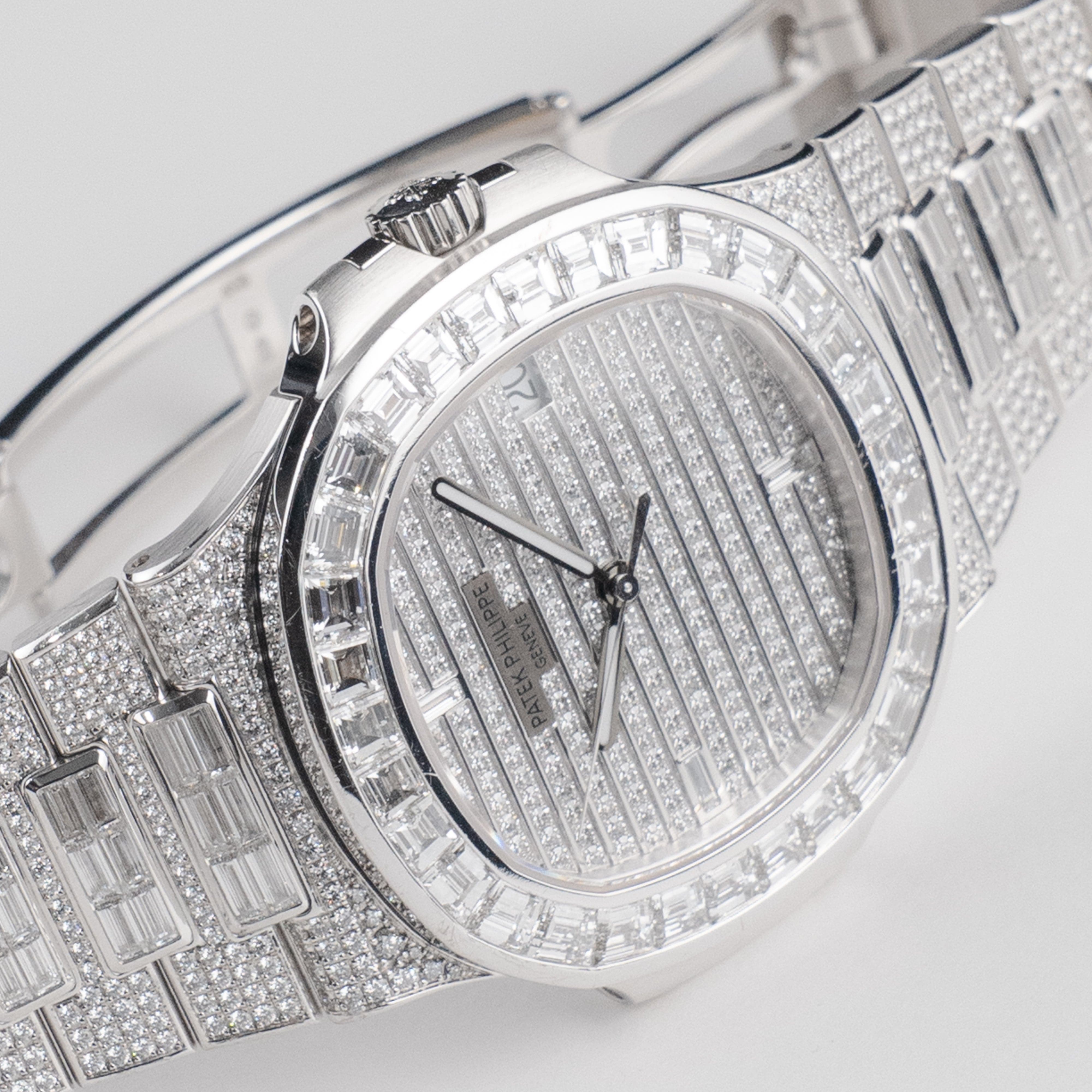 Nautilus White Gold Diamond Pave Dial 40mm Product Image 2