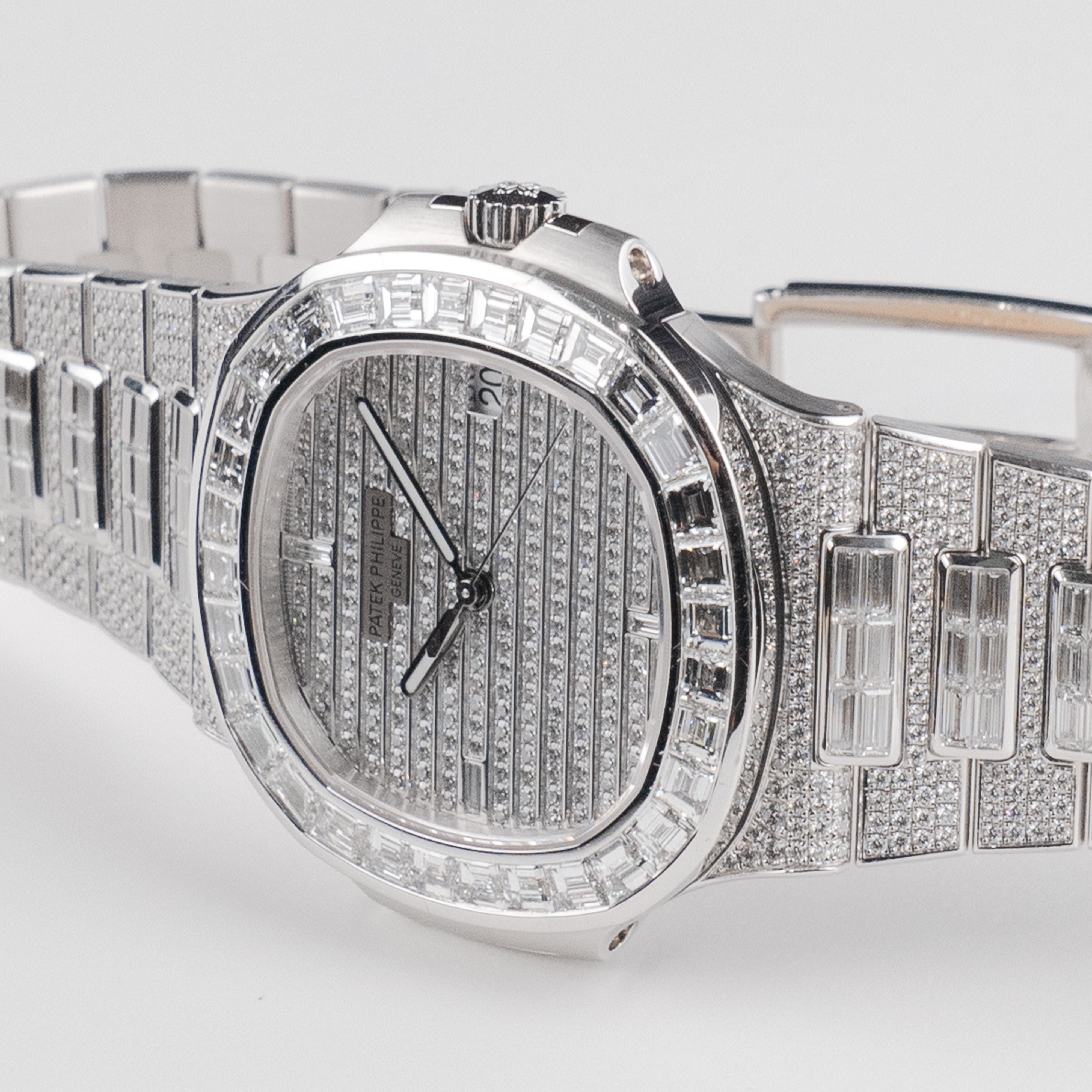 Nautilus White Gold Diamond Pave Dial 40mm Product Image 3