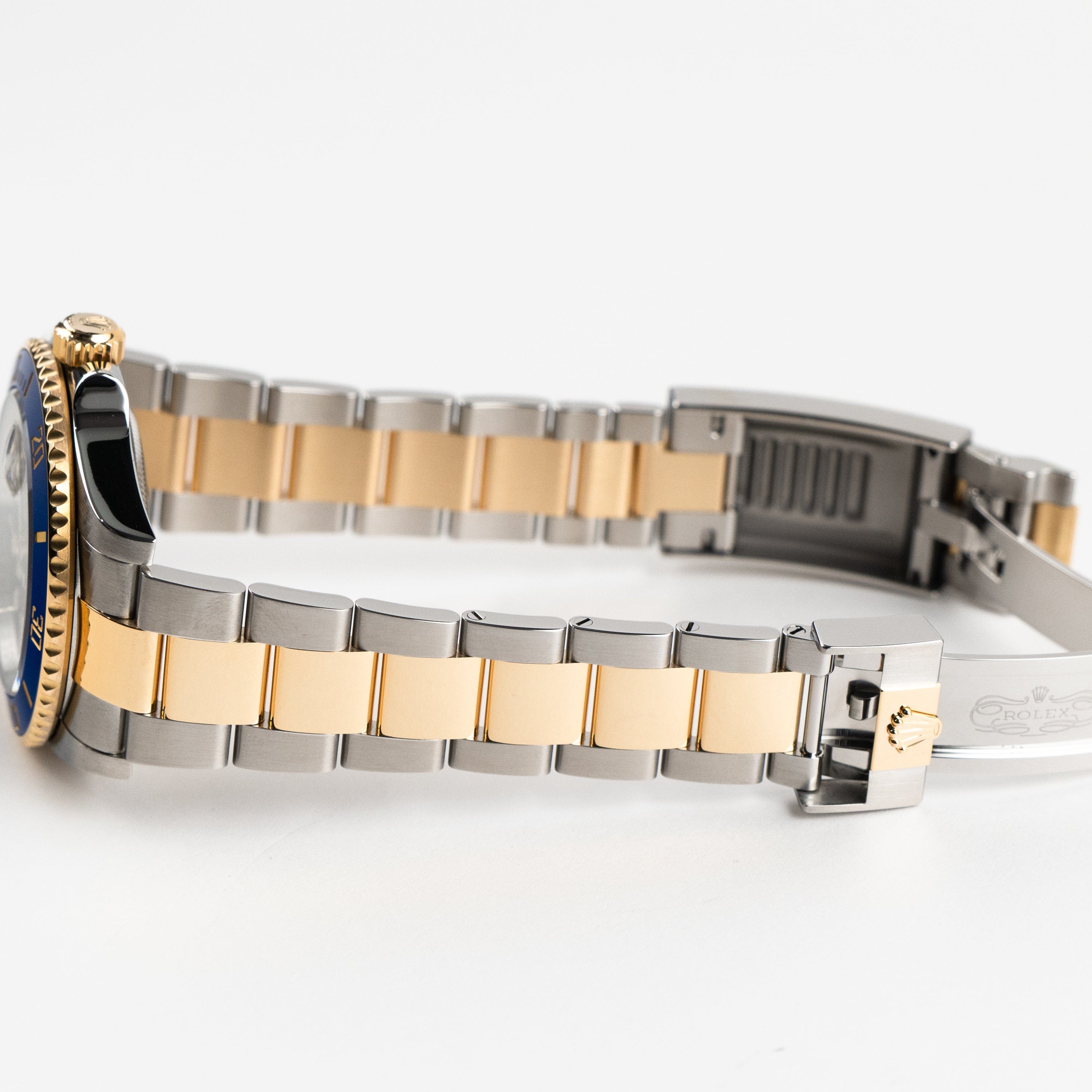 Submariner Date Yellow Gold & Steel Blue Dial 41mm Product Image 7