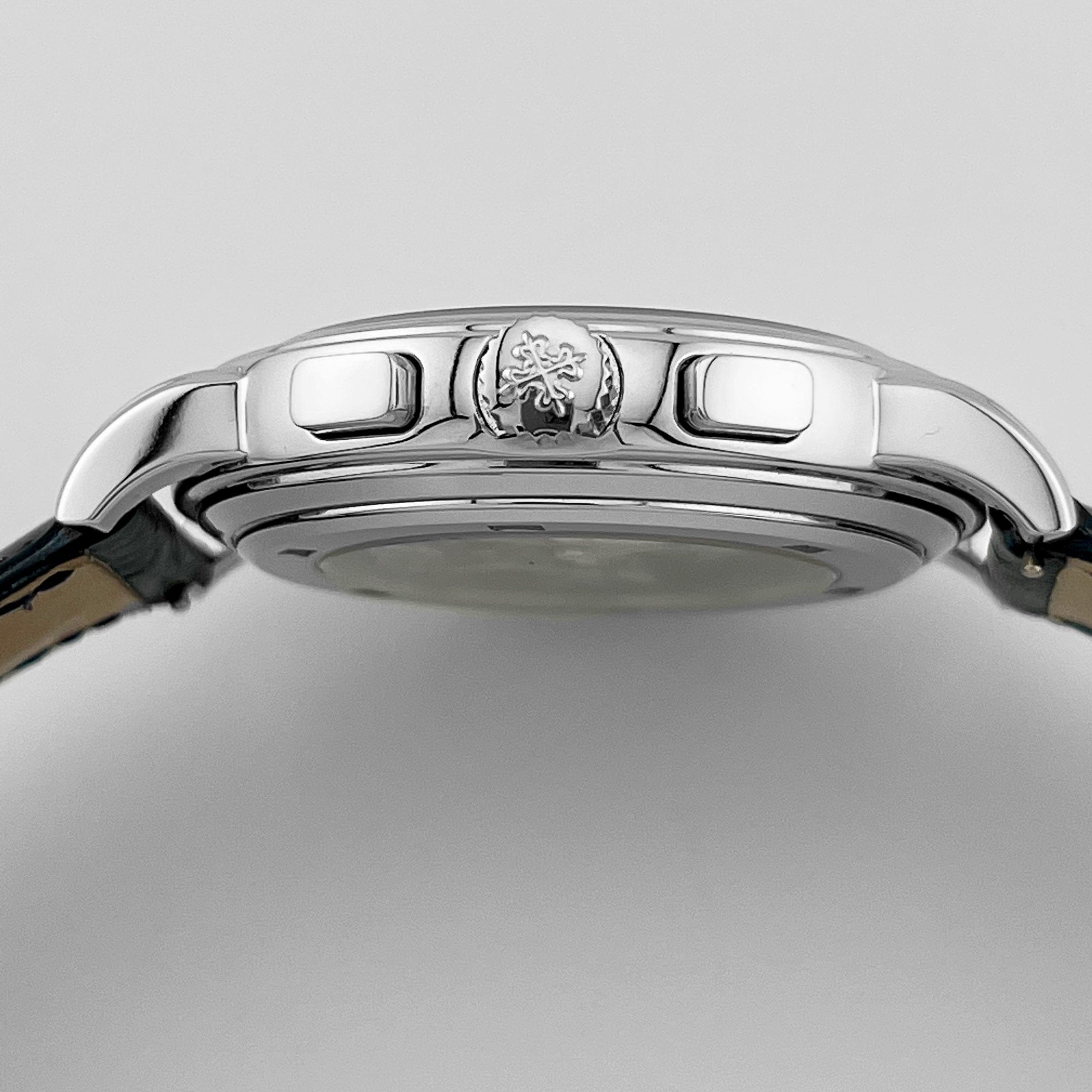 Complications Chronograph Platinum Blue Dial 42mm Product Image 4