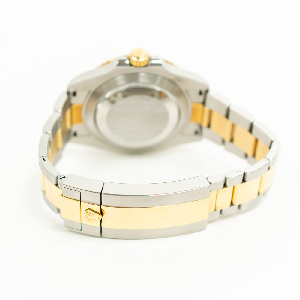 Submariner Date Yellow Gold & Steel Blue Dial 41mm Product Image 4