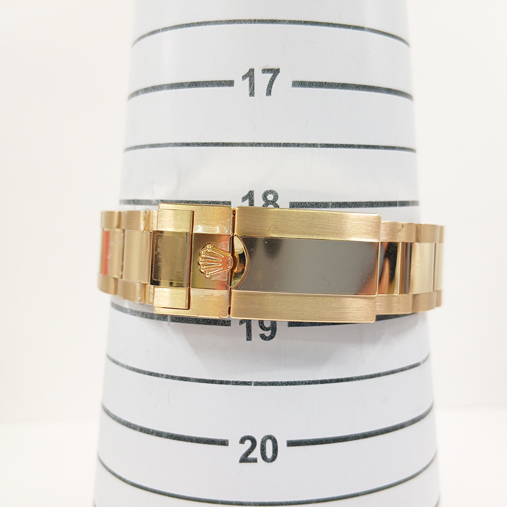 Daytona Yellow Gold Diamond Champagne Dial 40mm Product Image 8