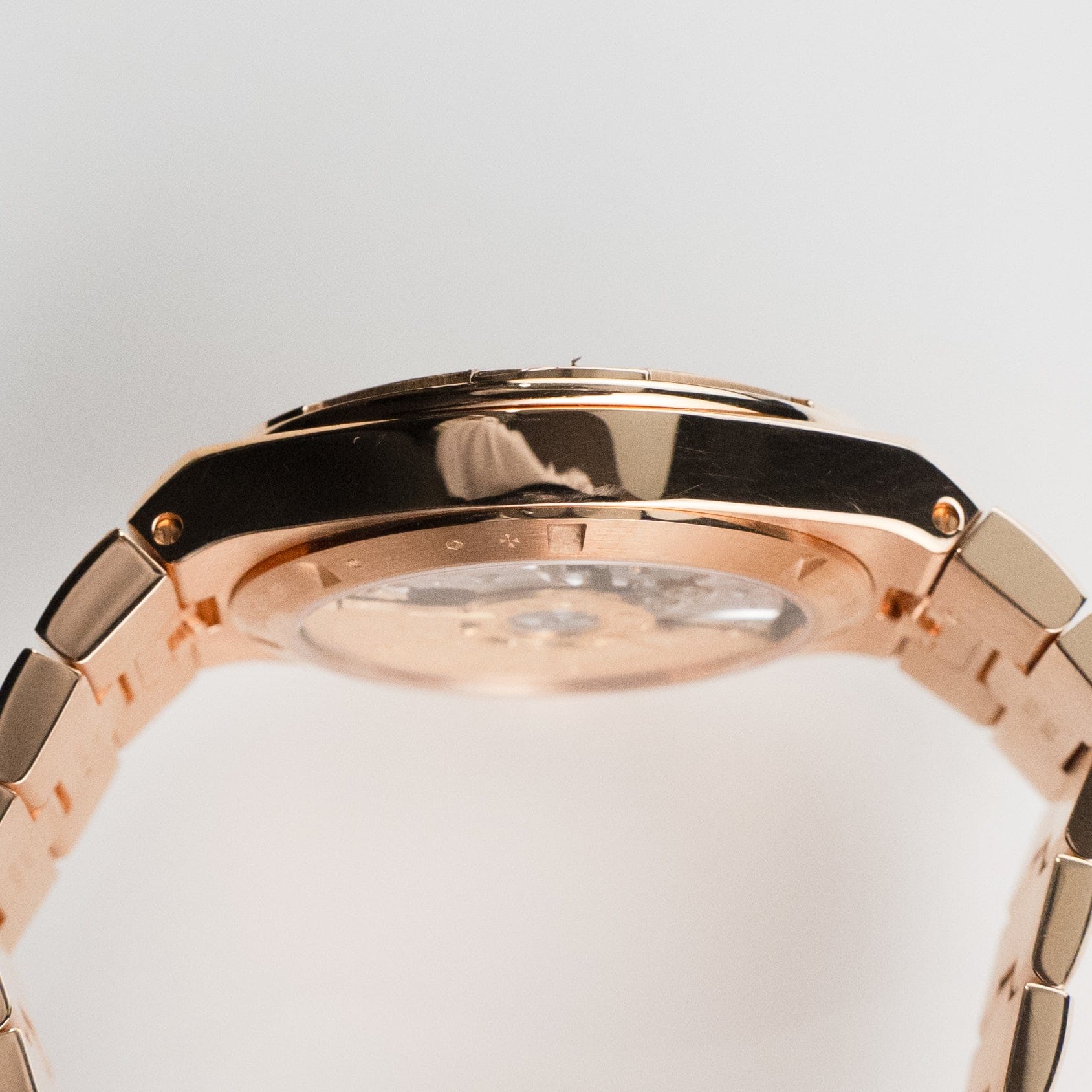 Overseas Date Rose Gold Silver Dial 41mm Product Image 5