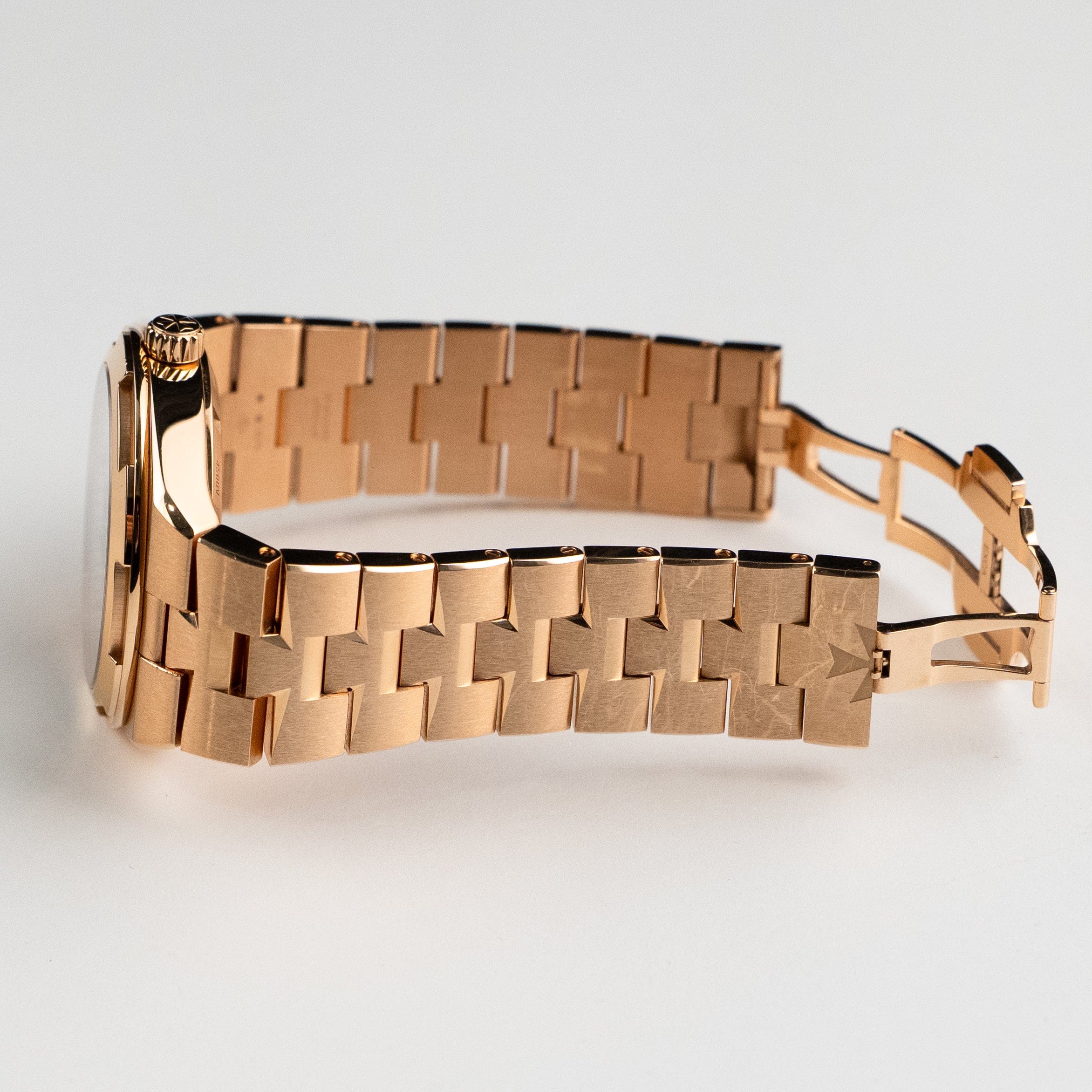 Overseas Date Rose Gold Silver Dial 41mm Product Image 7