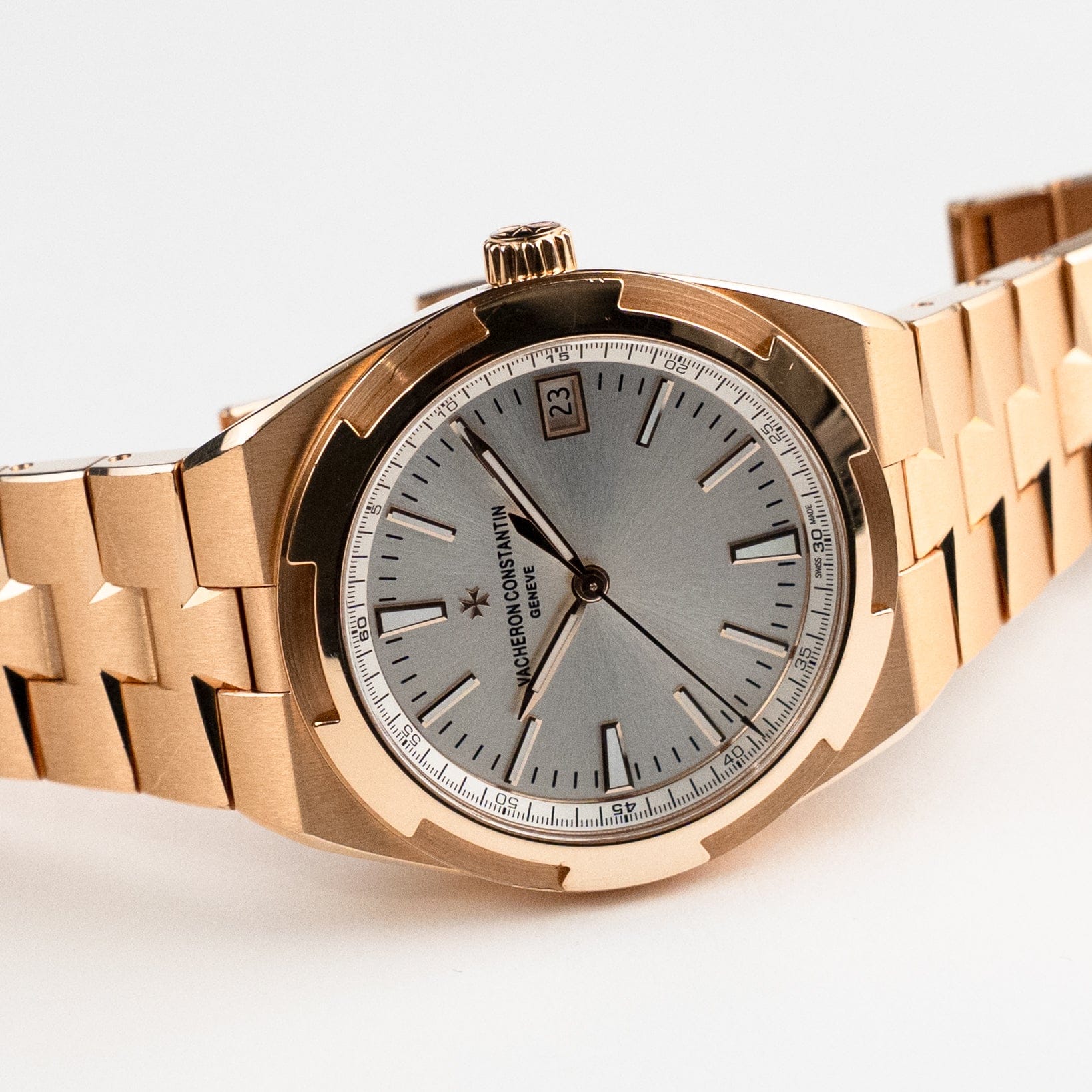 Overseas Date Rose Gold Silver Dial 41mm Product Image 2