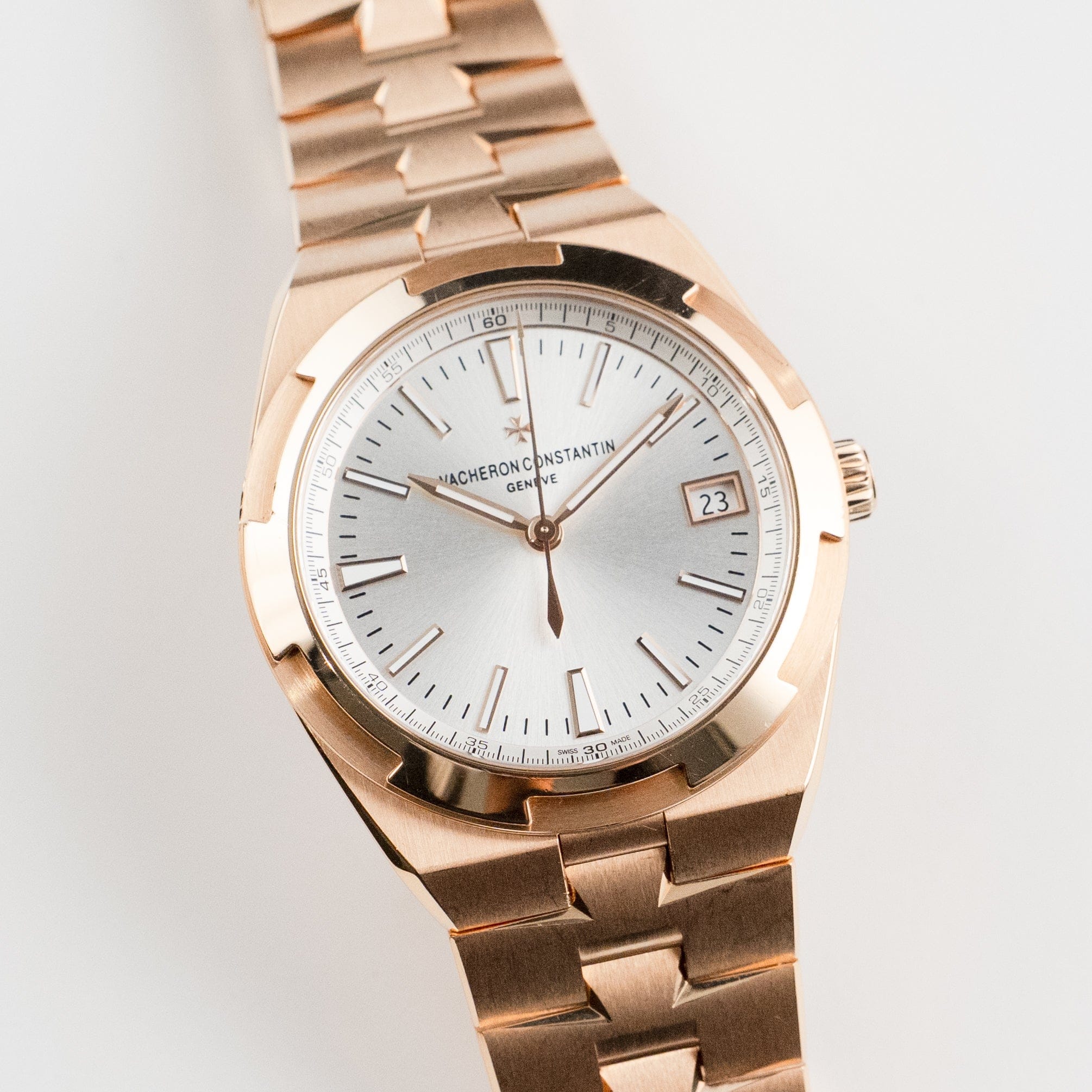 Overseas Date Rose Gold Silver Dial 41mm Product Image 1