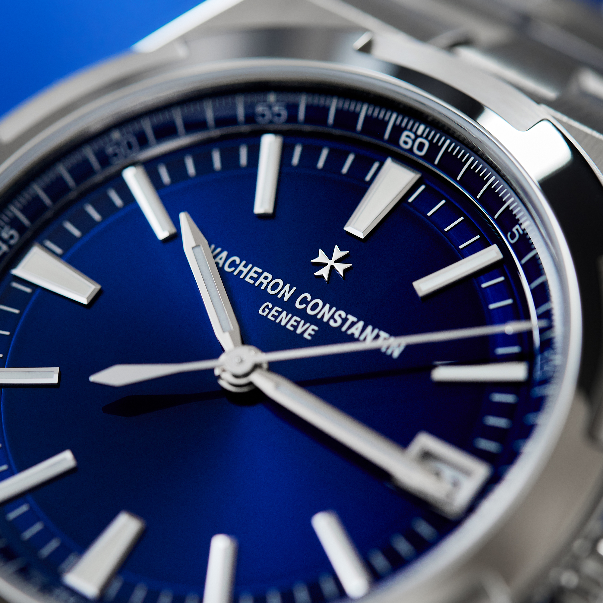 Overseas Date Steel Blue Dial 41mm Product Image 14